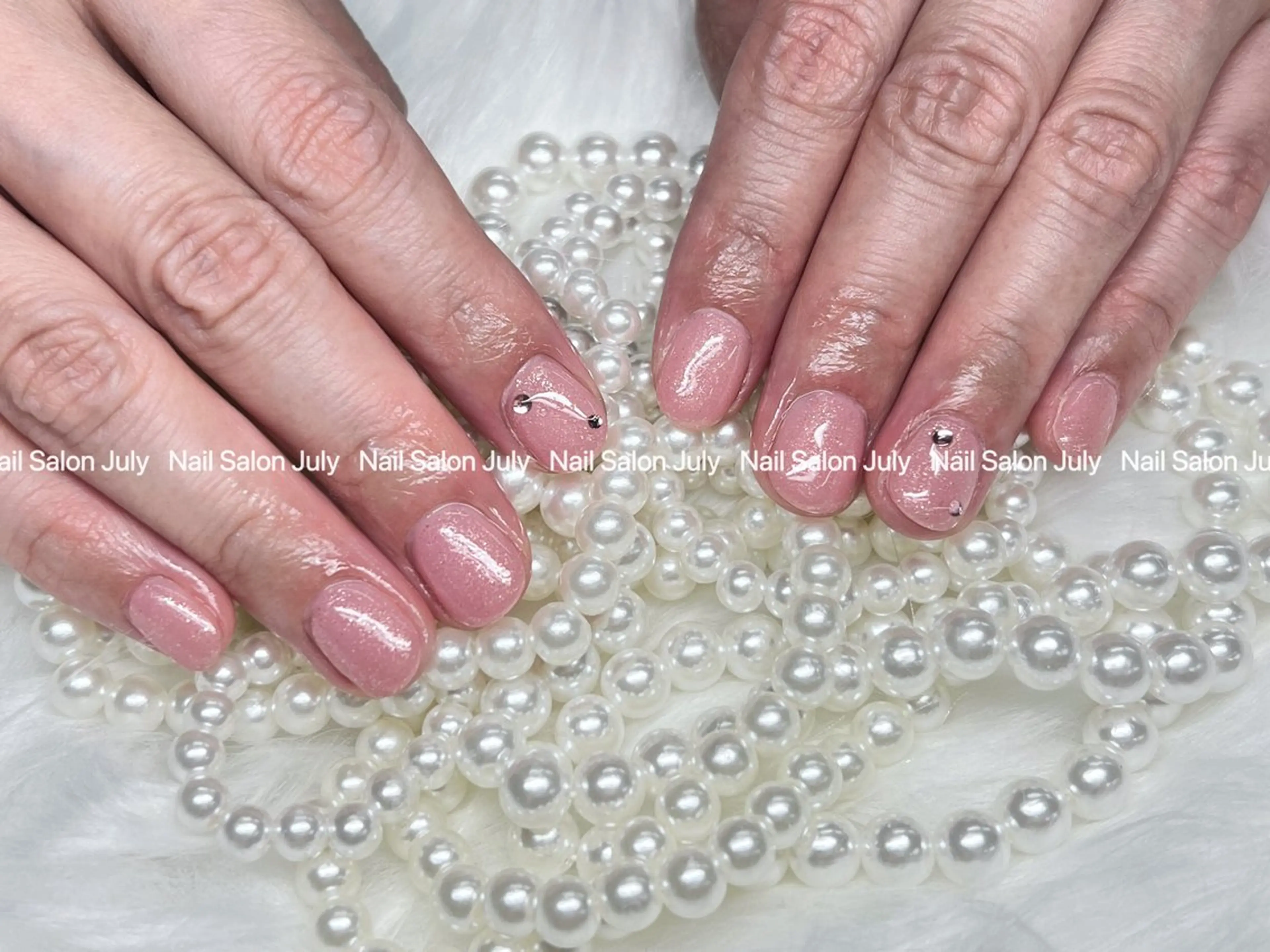 ネイル アートネイル オーロラネイル ジェルネイル ガーリー キラキラネイル July モモのネイルデザイン