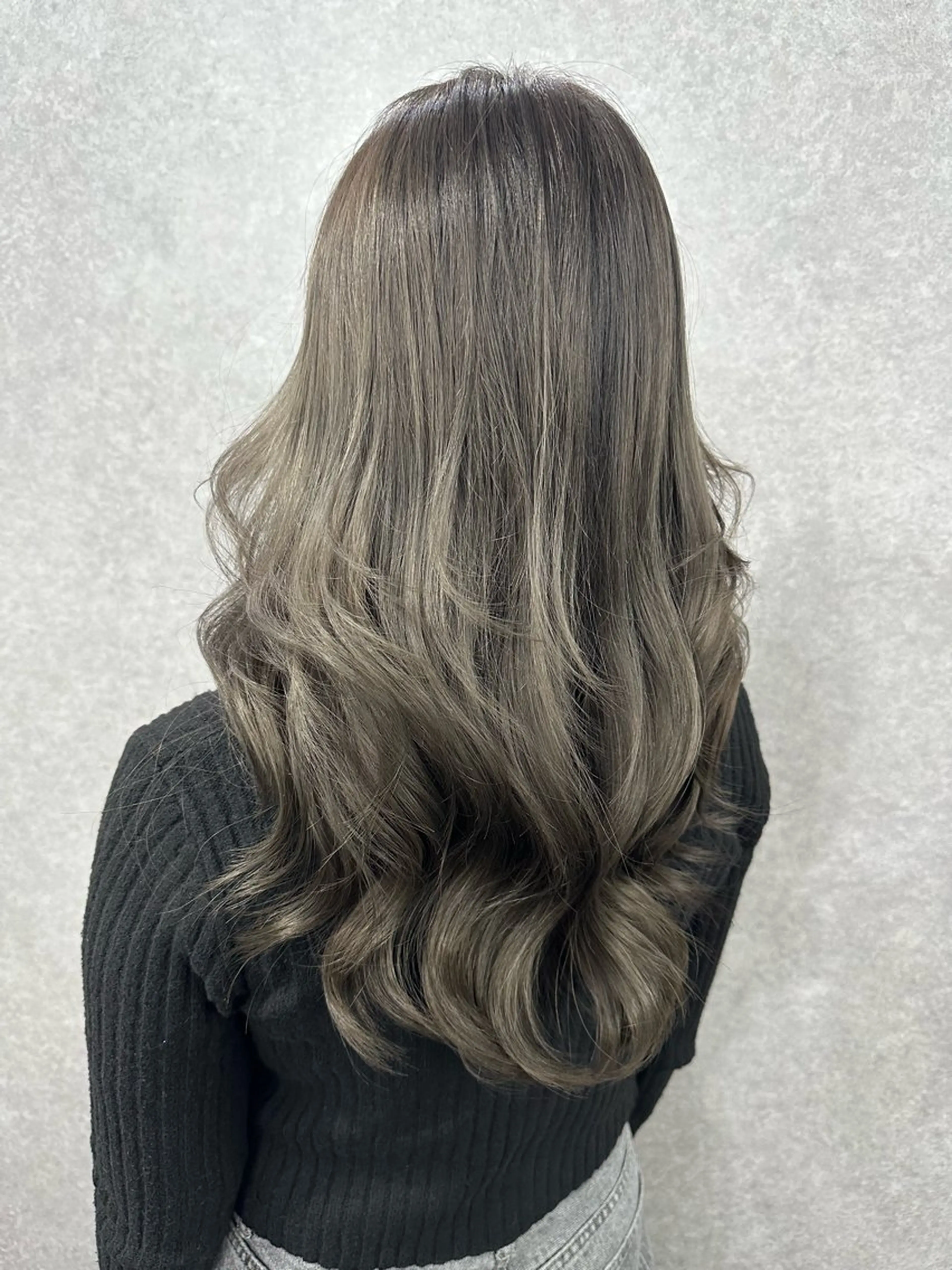 ロング 韓国レイヤーカット KOUKIのヘアスタイル