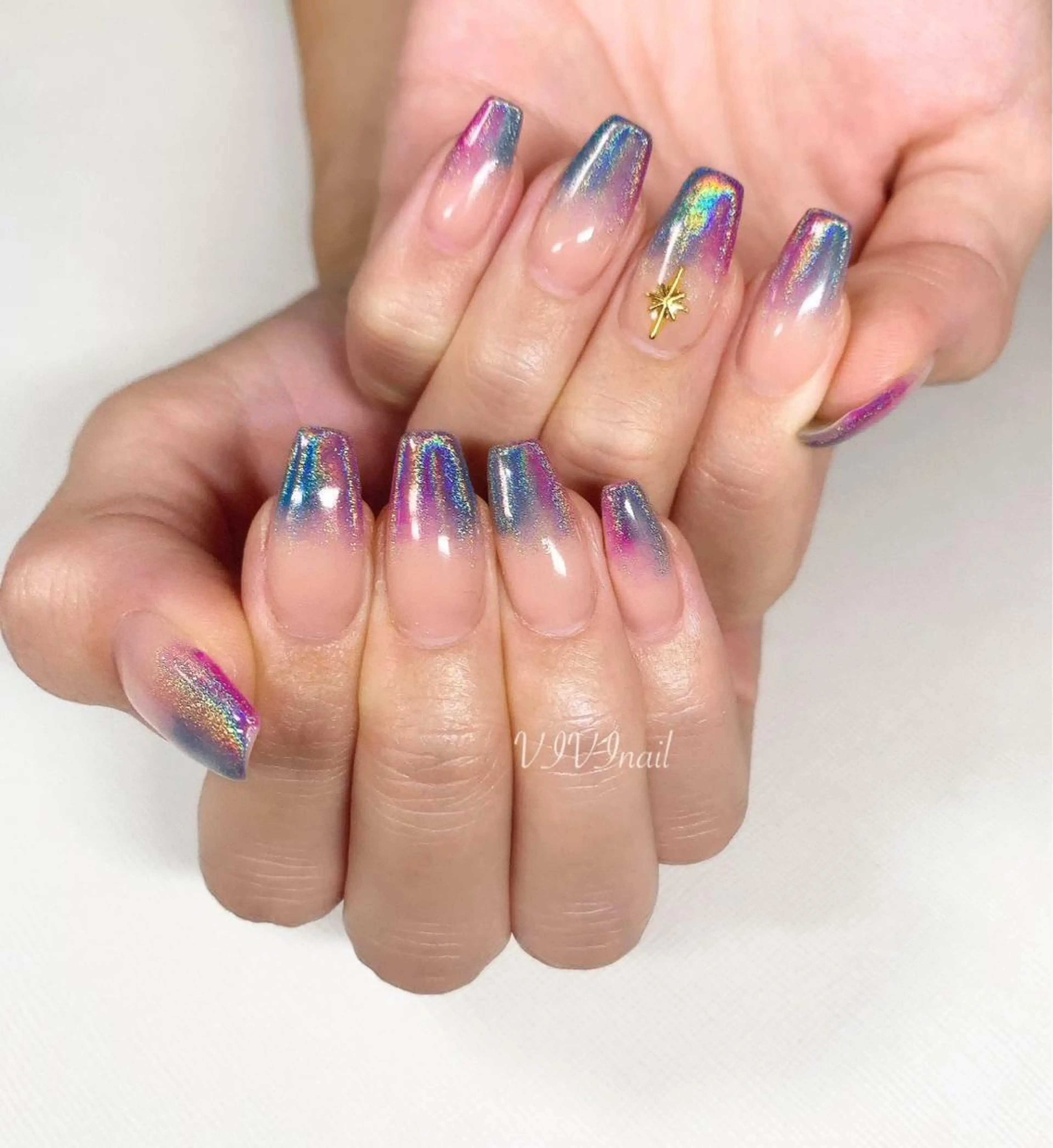 ネイル キラキラネイル ハンドネイル vivi nailのネイルデザイン