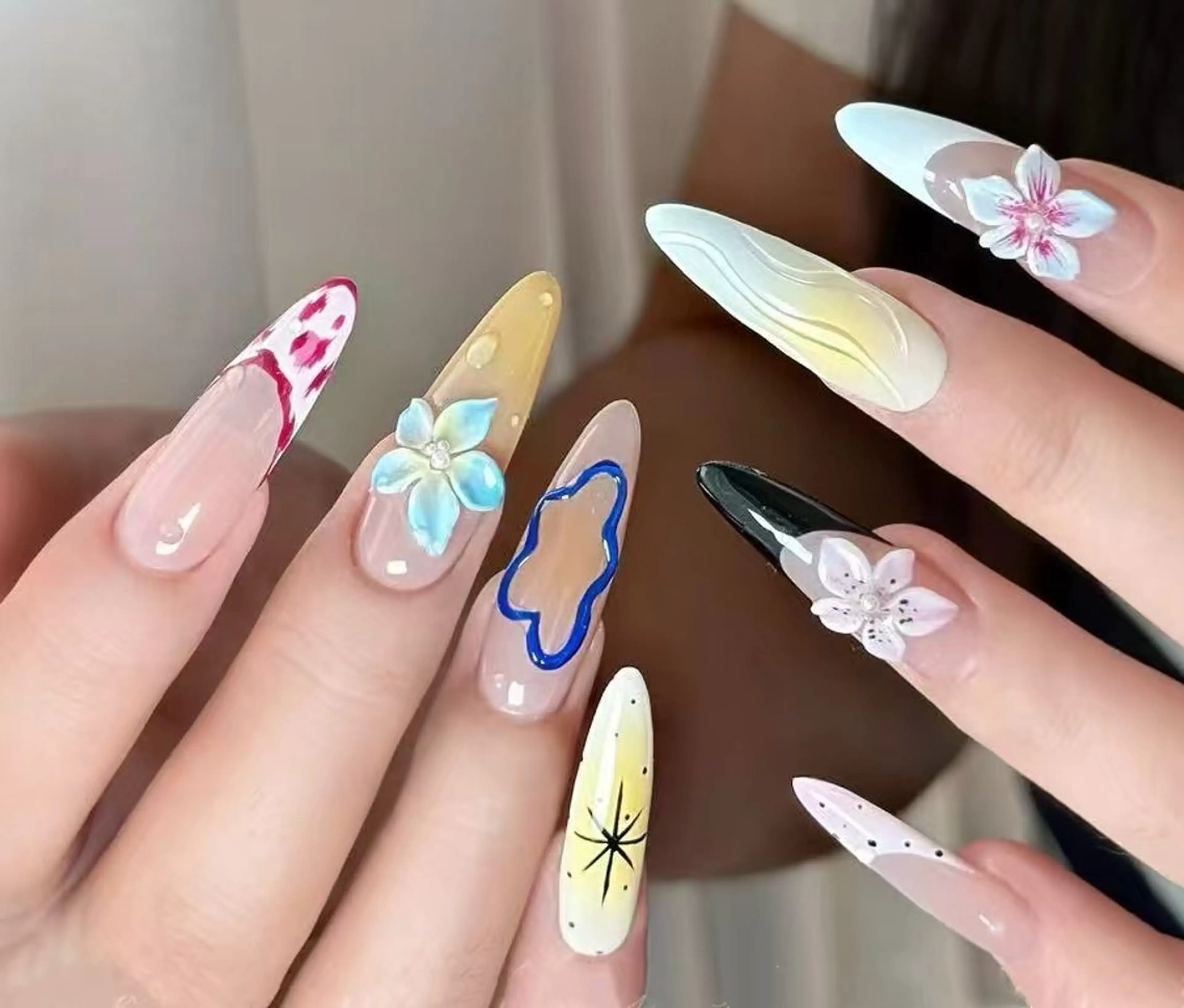 ネイル オーロラネイル フラワーネイル フットネイル フレンチネイル ジェルネイル ハンドネイル BabyYouMi nailのネイルデザイン