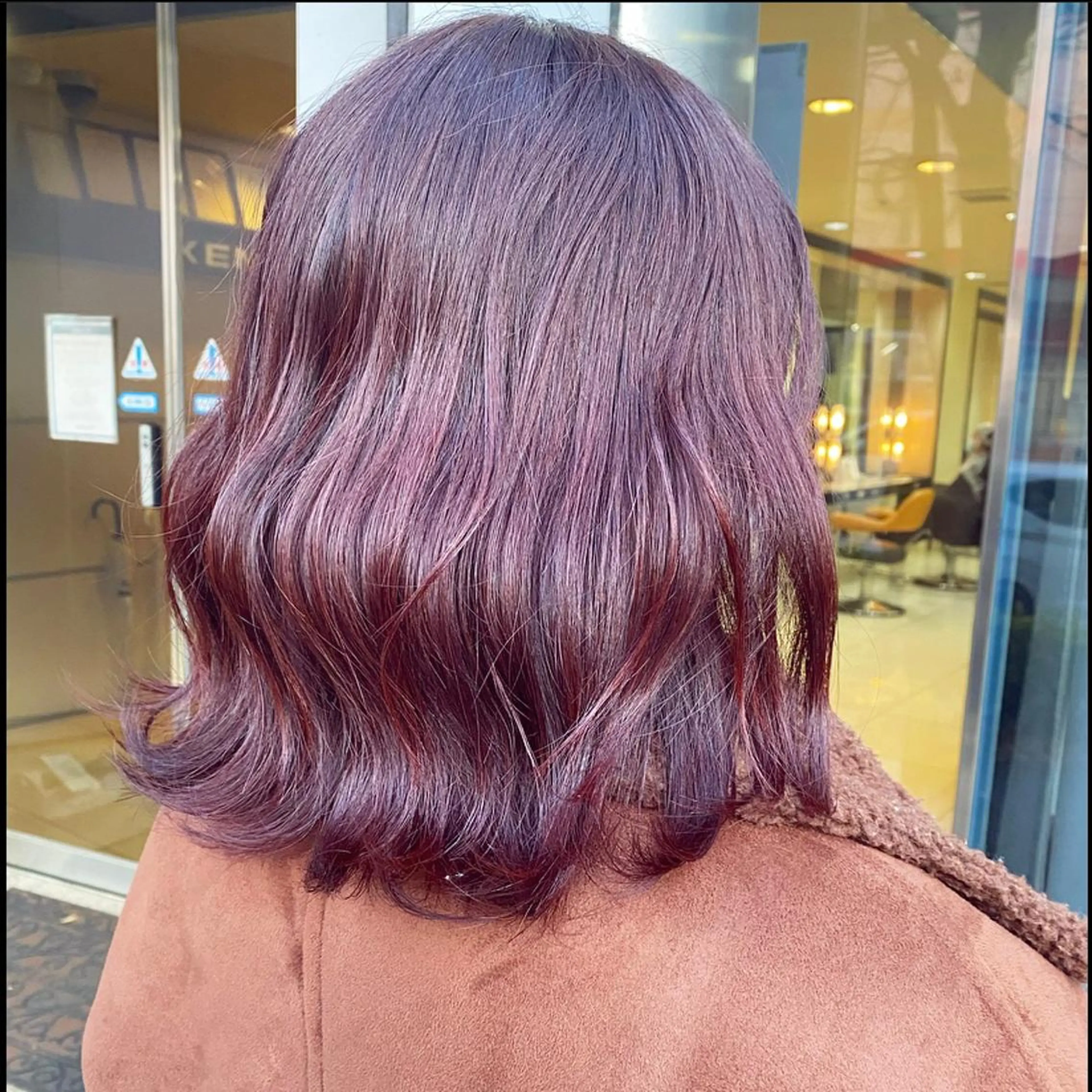 ミディアム カラー 滝本 里実のヘアスタイル