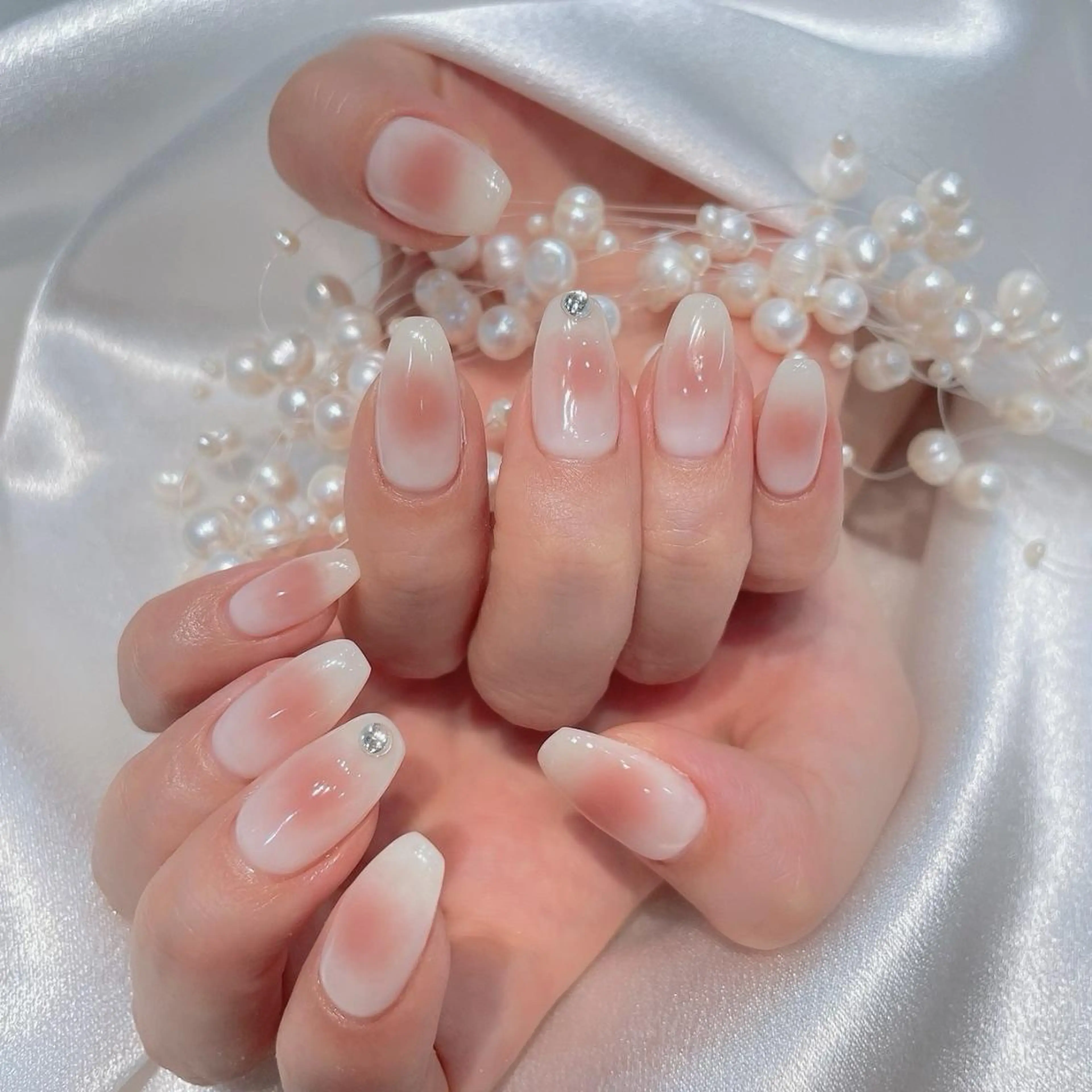 ネイル RAFFINE 月🦋🩵のネイルデザイン