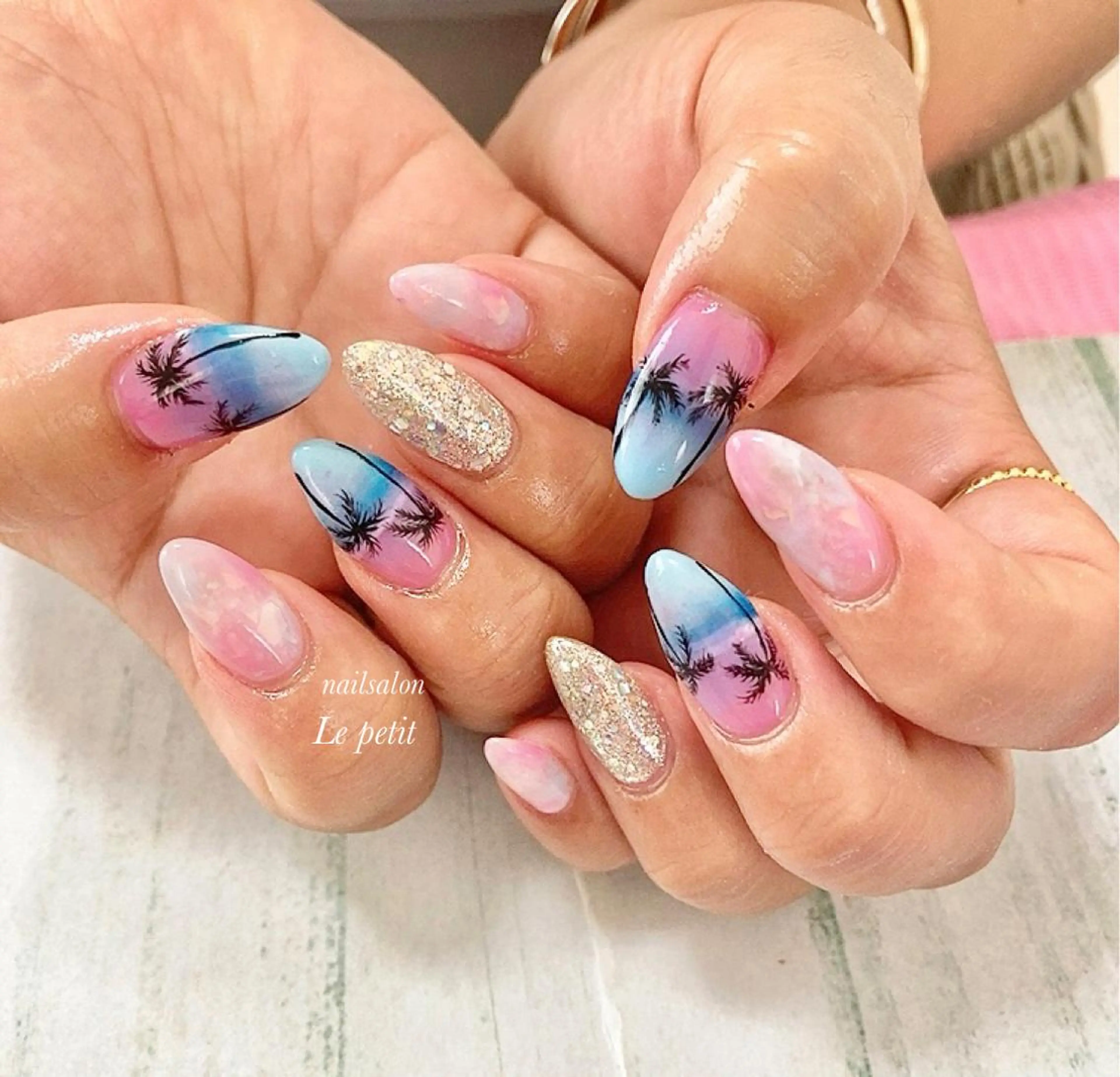 ネイル 石野 広佳のネイルデザイン