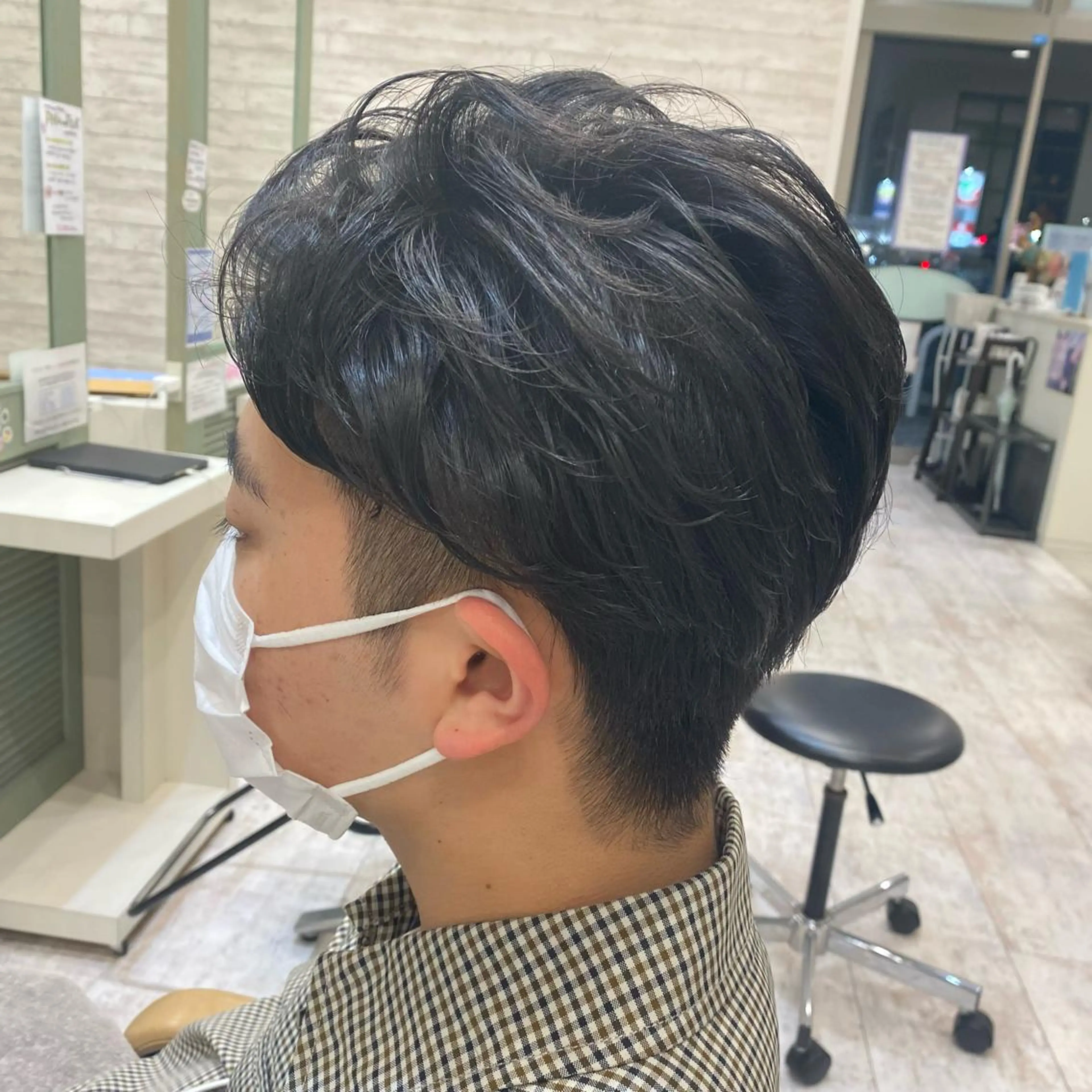 パーマ メンズ 肥後 有紗のヘアスタイル