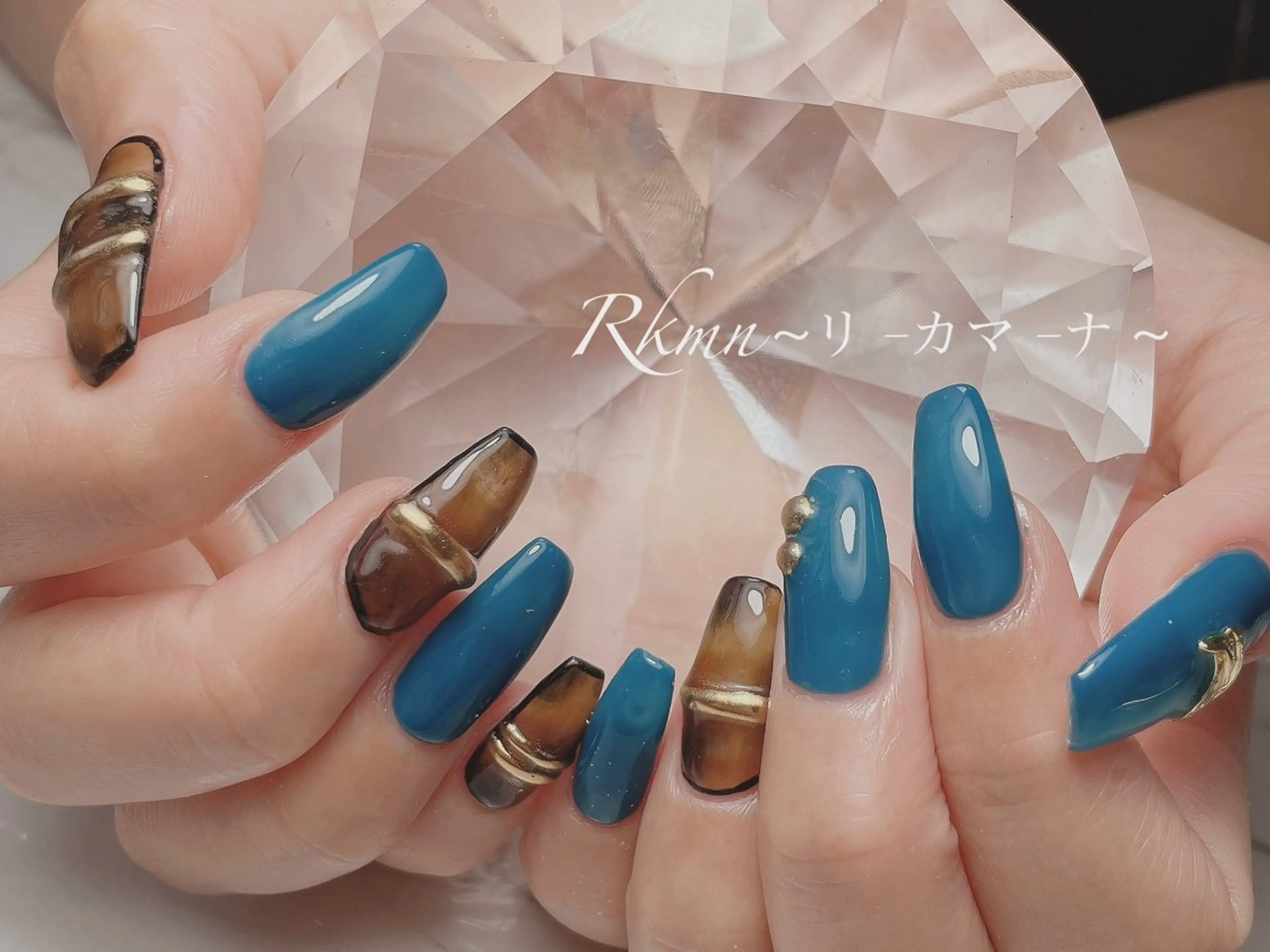 ネイル アートネイル べっ甲ネイル ブルー ミラーネイル 春ネイル Rkmn ~リ-カマ-ナ~のネイルデザイン