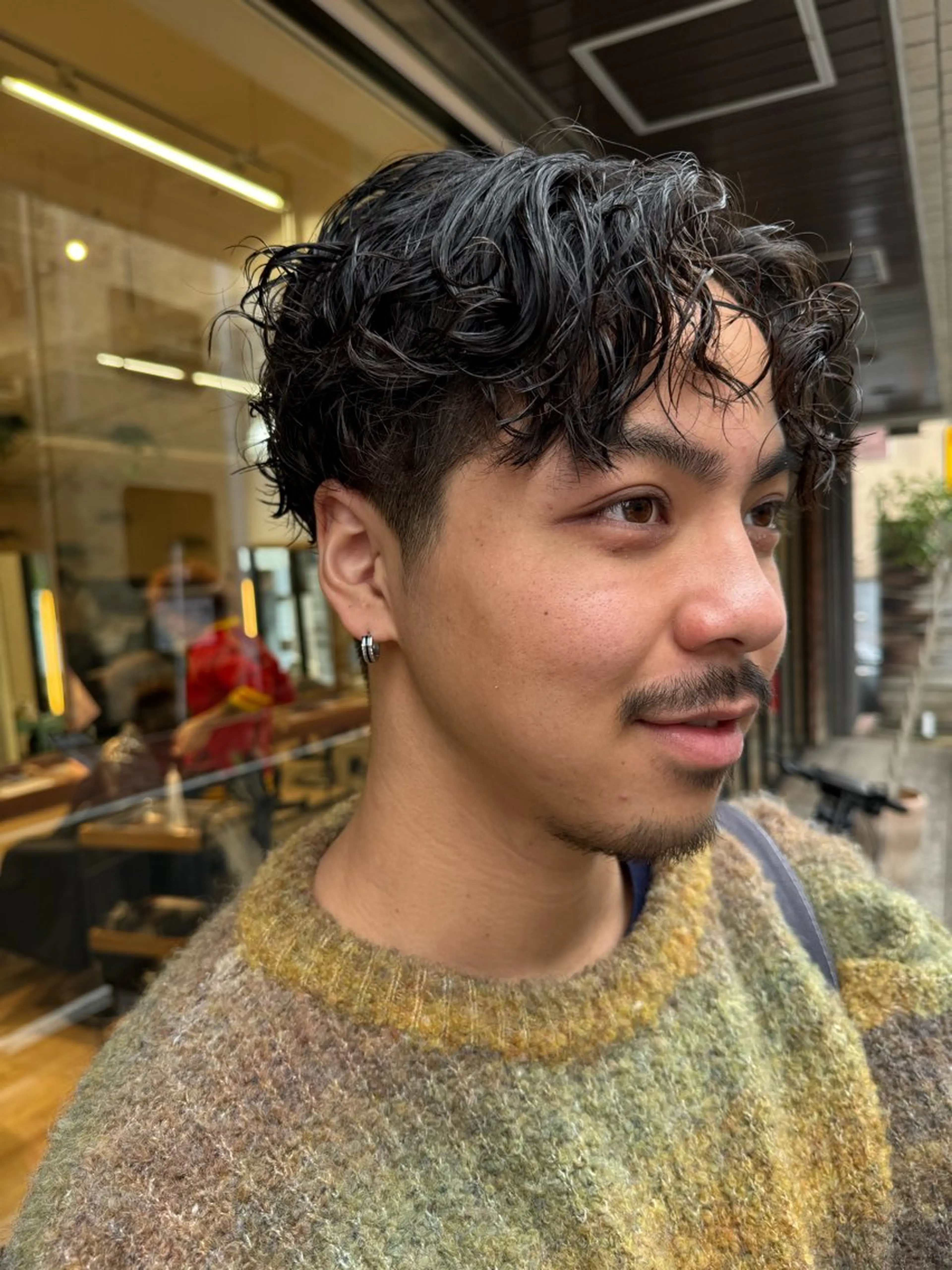 ショート パーマ メンズ メンズパーマ スパイラルパーマ スキンフェード/パー マ/須田陸斗のヘアスタイル