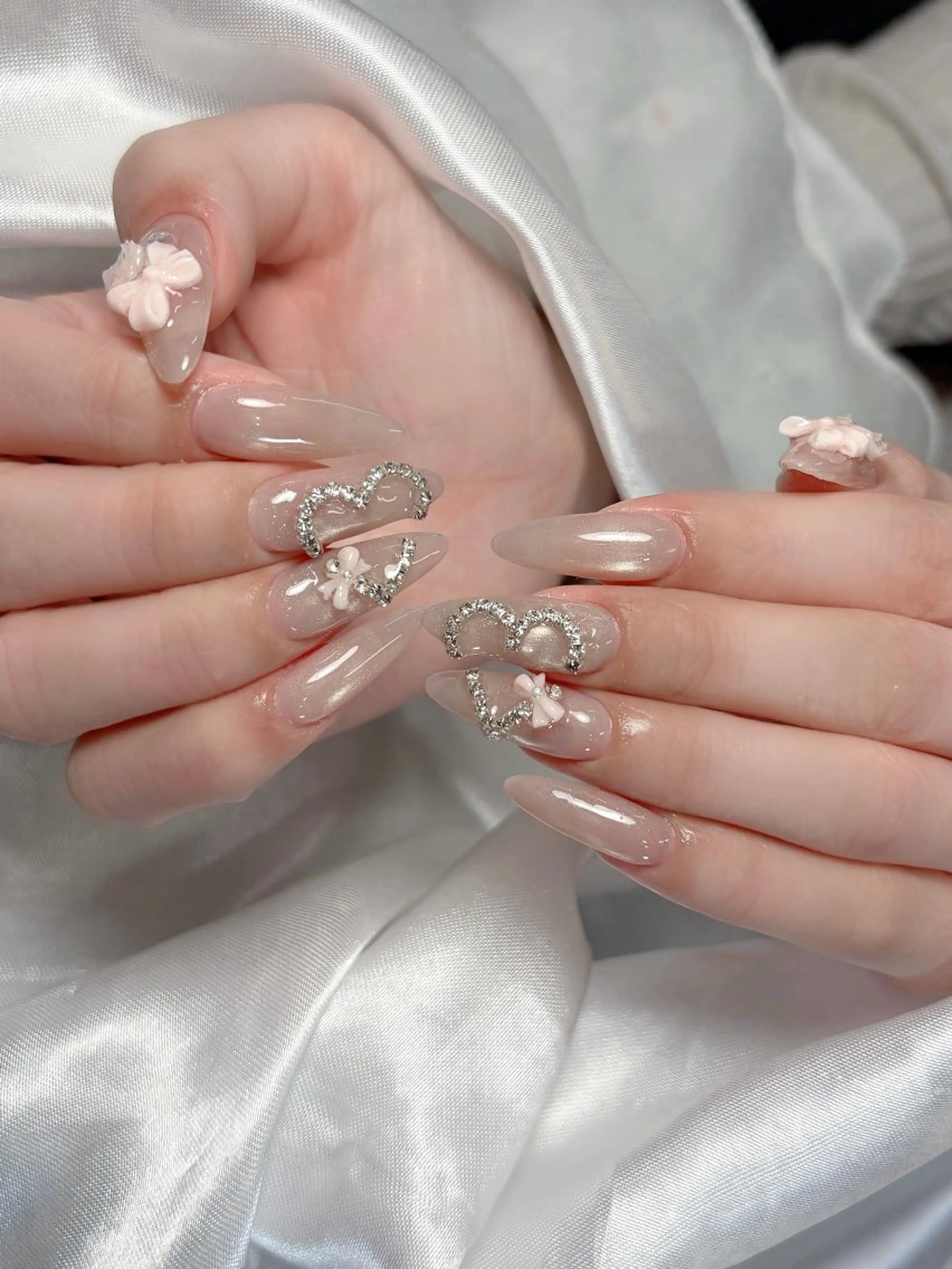 ネイル 成人式 フラッシュネイル フレンチネイル ジェルネイル グラデーション ハンドネイル Lya  Nail Kaii❤️のネイルデザイン