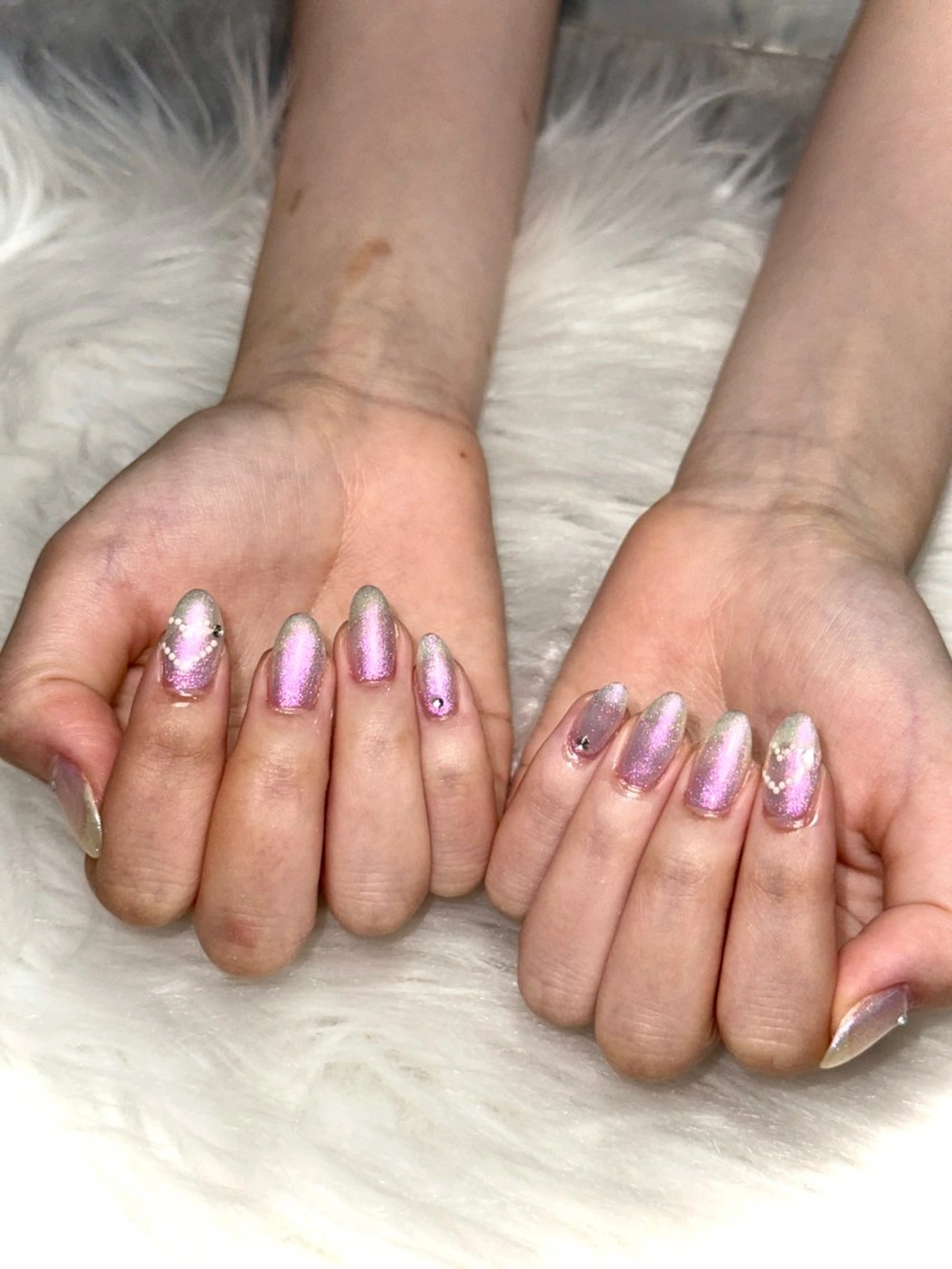 ネイル Momoka 🍑🎀のネイルデザイン