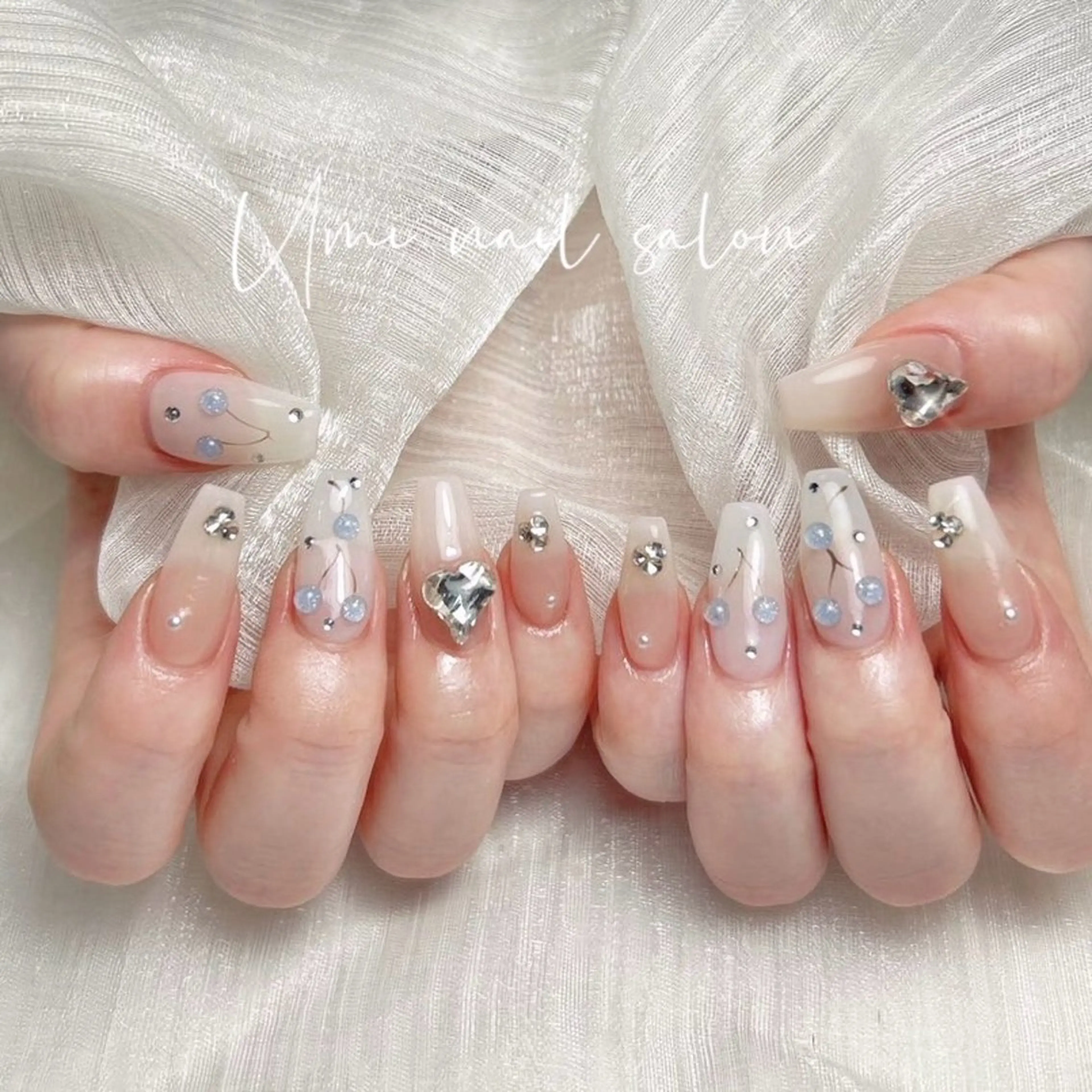 ネイル ハンドネイル ハンドケア Umi.yuri 🎀のネイルデザイン