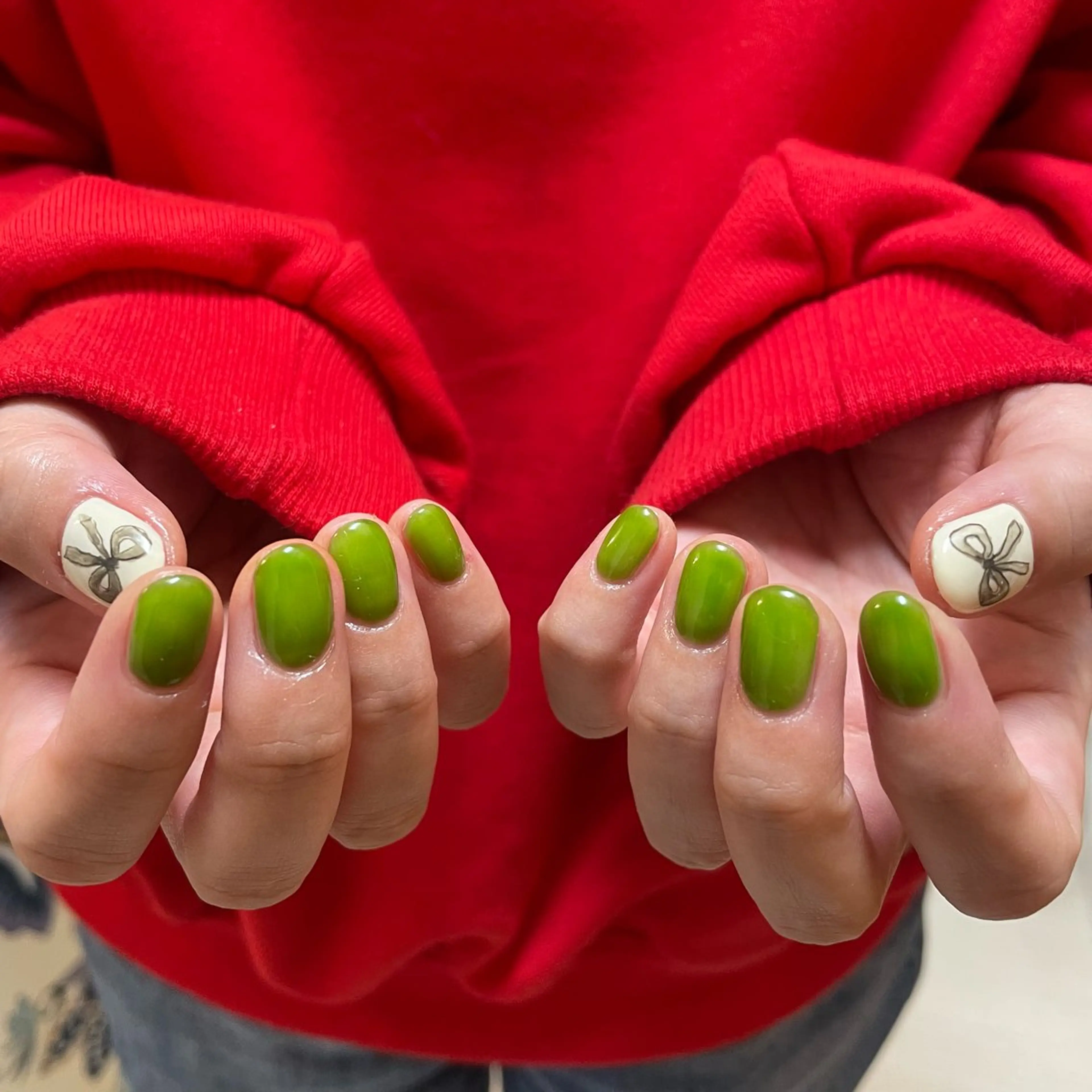 ネイル ハンドネイル カメレオン京橋🌻 草葉由佳のネイルデザイン