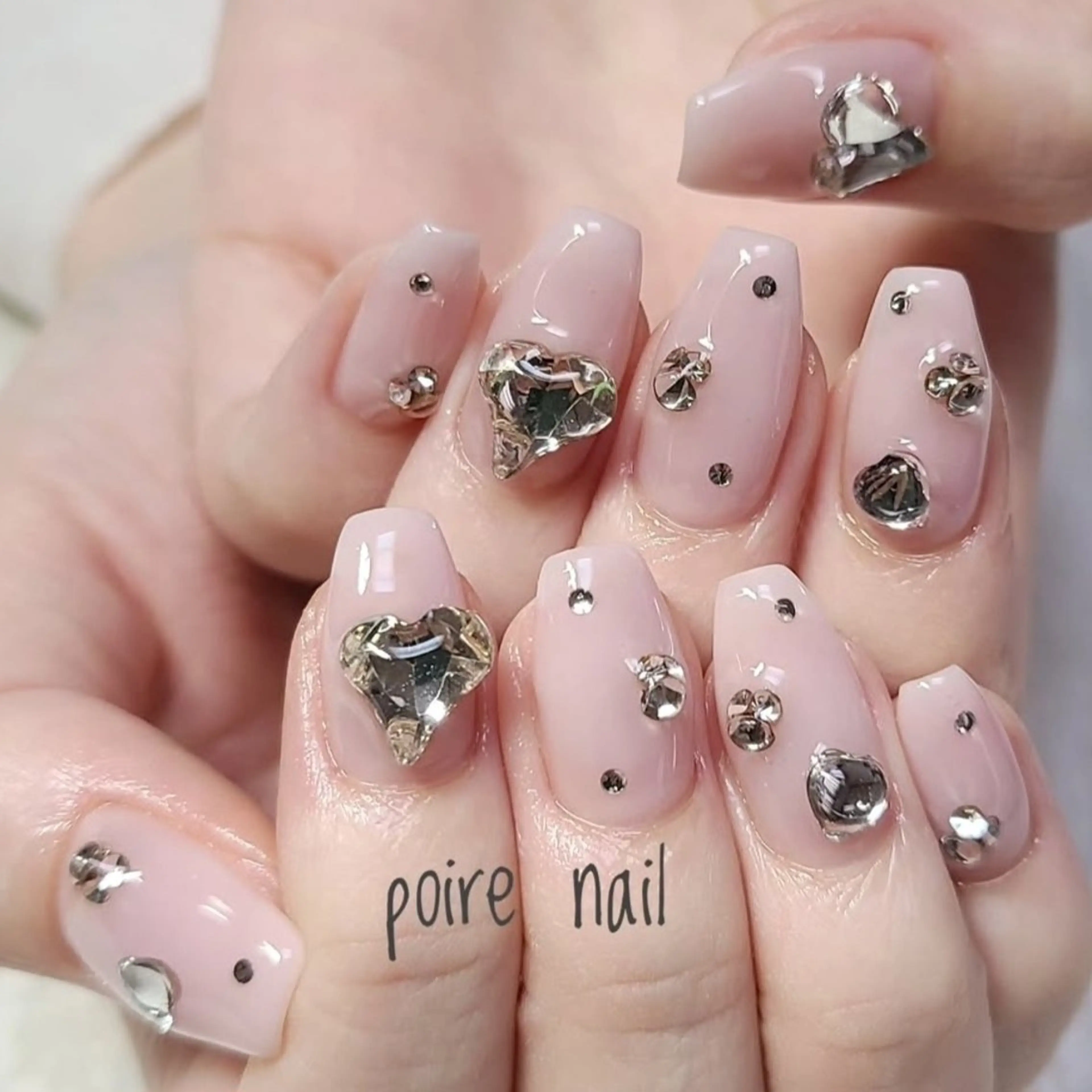 ネイル ガーリー ワンホンネイル ハンドネイル ポワールネイル ともみのネイルデザイン