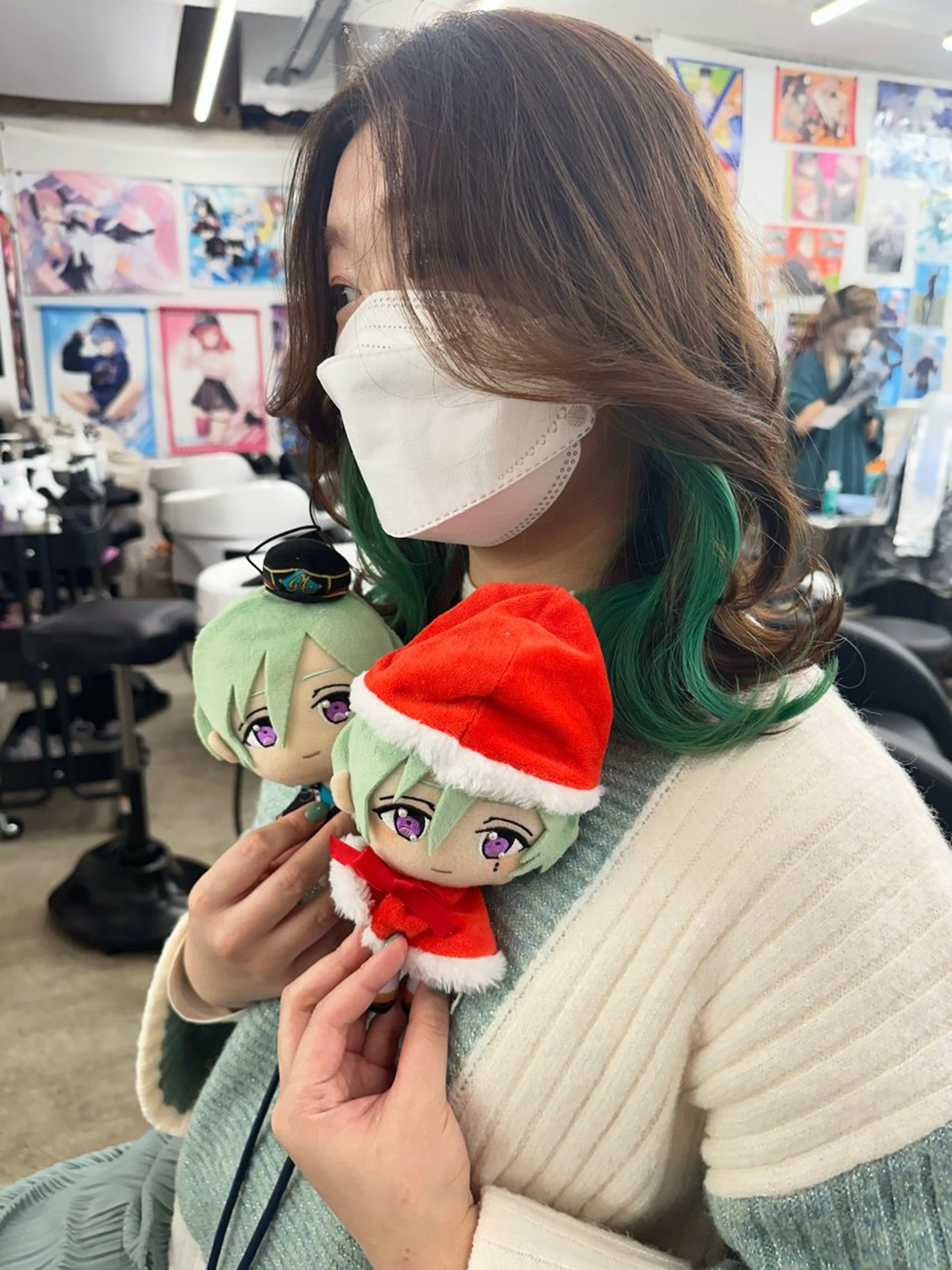 ミディアム カラー ブリーチ ケアブリーチ グラデーションカラー インナーカラー あらげ 🌈推しカラー🌈ᵕのヘアスタイル