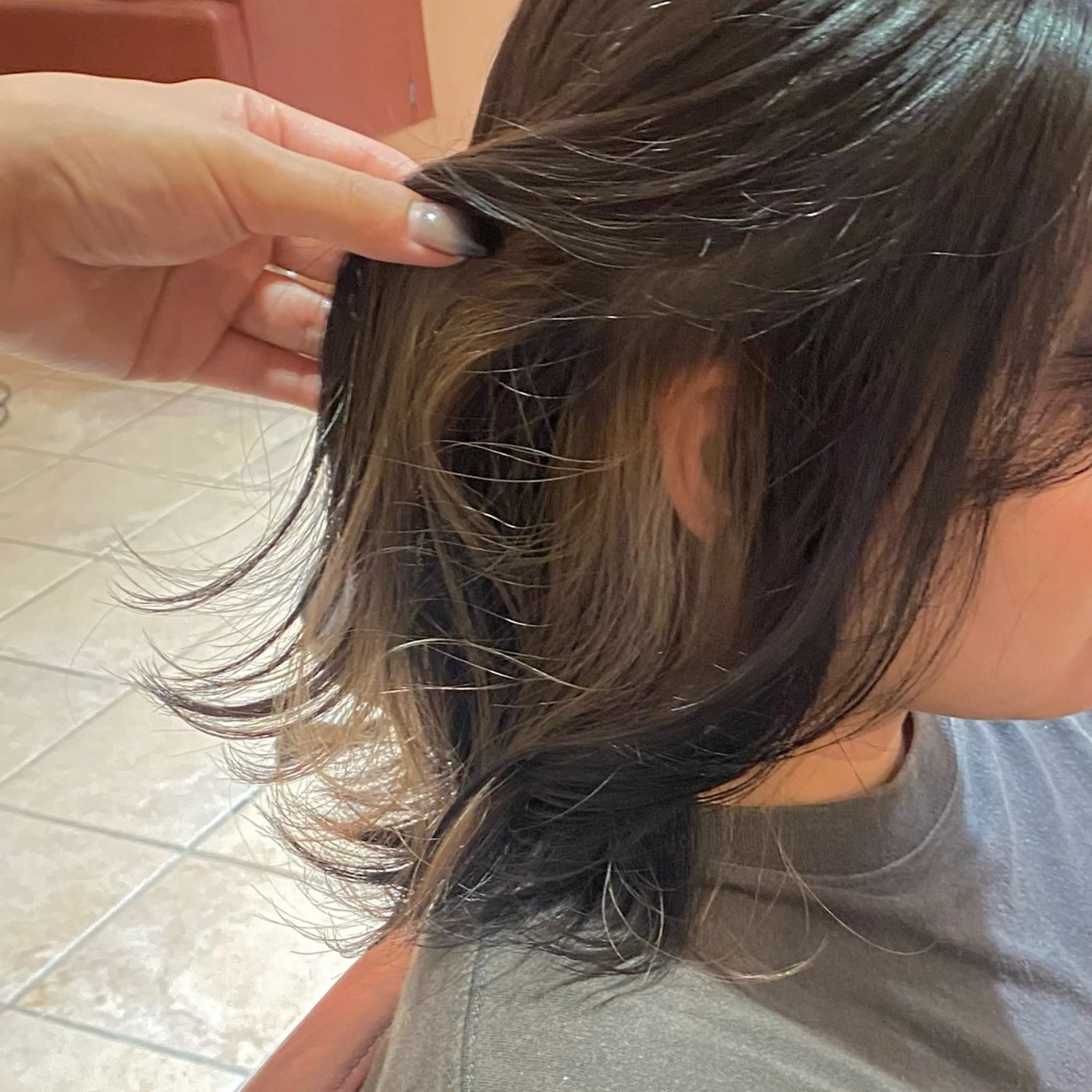 ミディアム カラー イヤリングカラー 🍀ブリーチ/艶カラ ー🍀 コイケのヘアスタイル