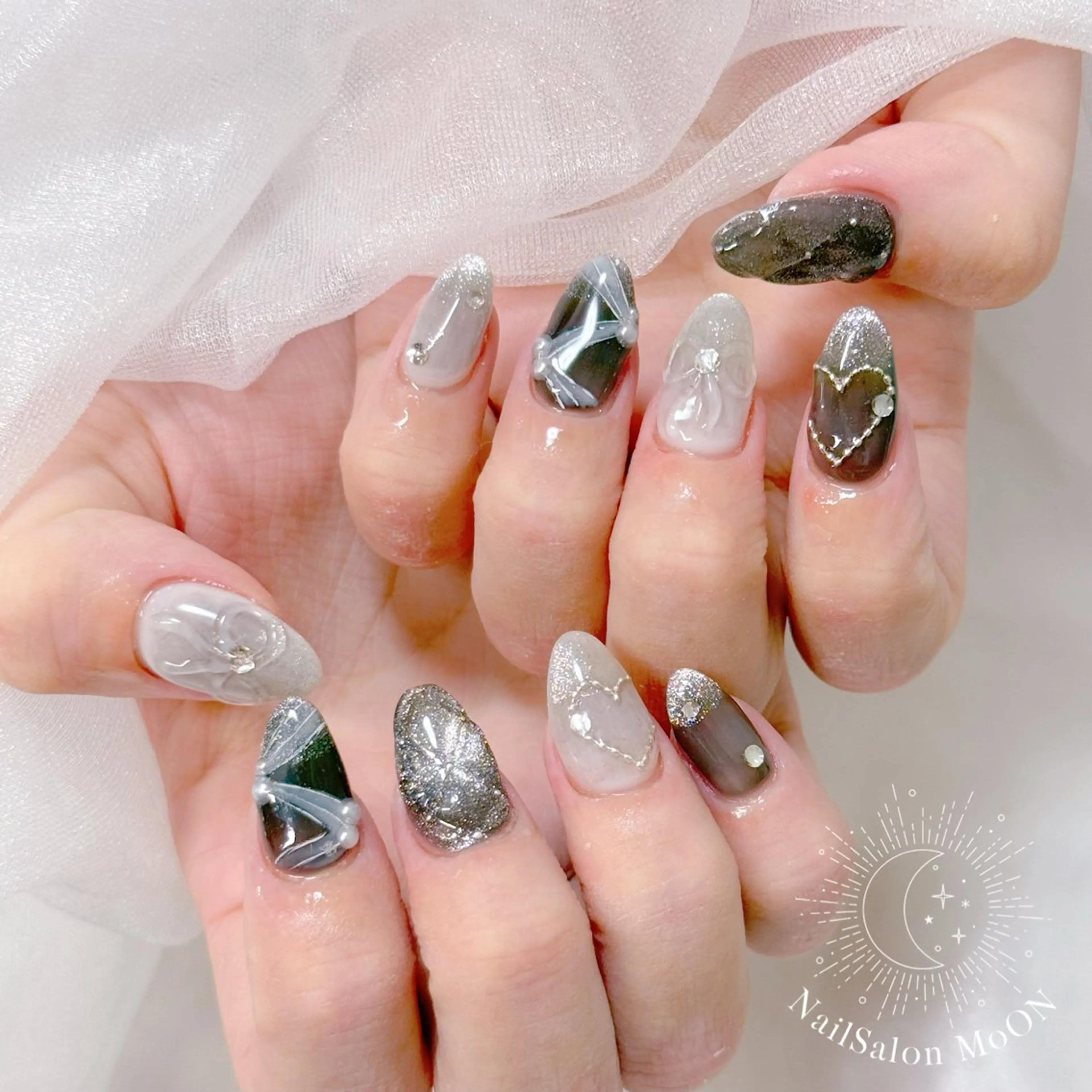 ネイル MoON...❤︎ MeGuのネイルデザイン