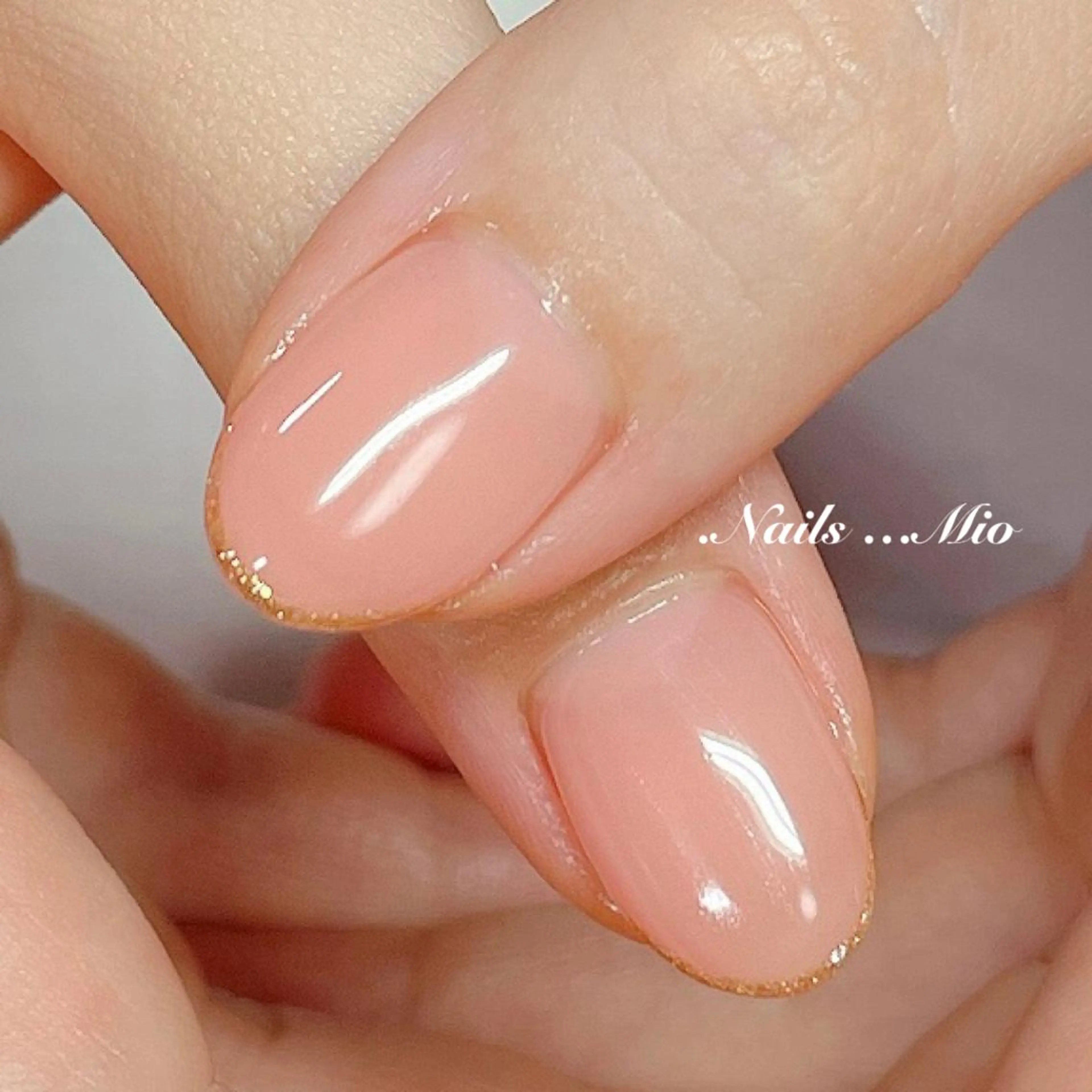 ネイル フレンチネイル ラメ(グリッター) .Nails Mio 赤羽西ネイルサロンのネイルデザイン