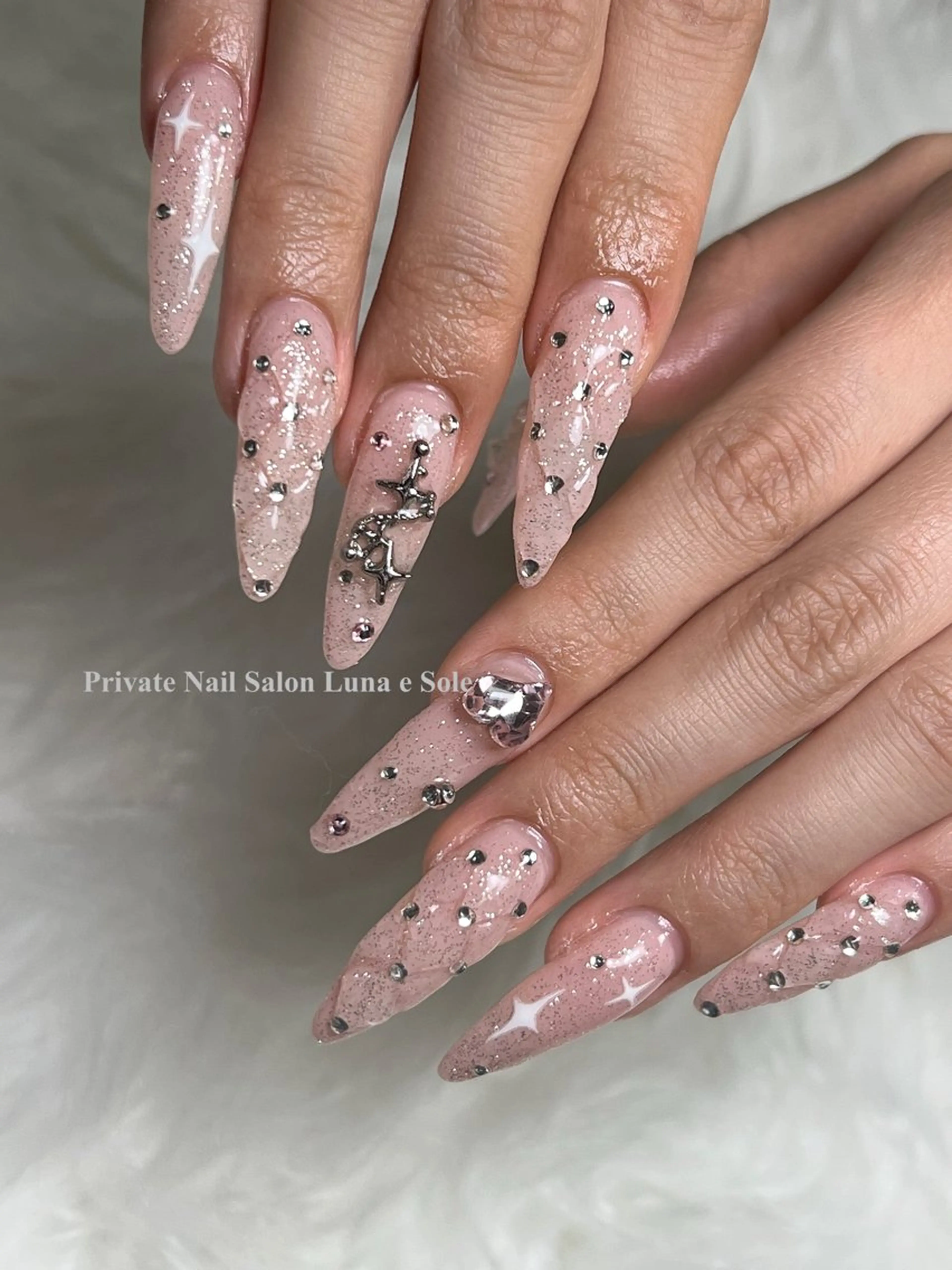 ネイル Luna e  Soleのネイルデザイン