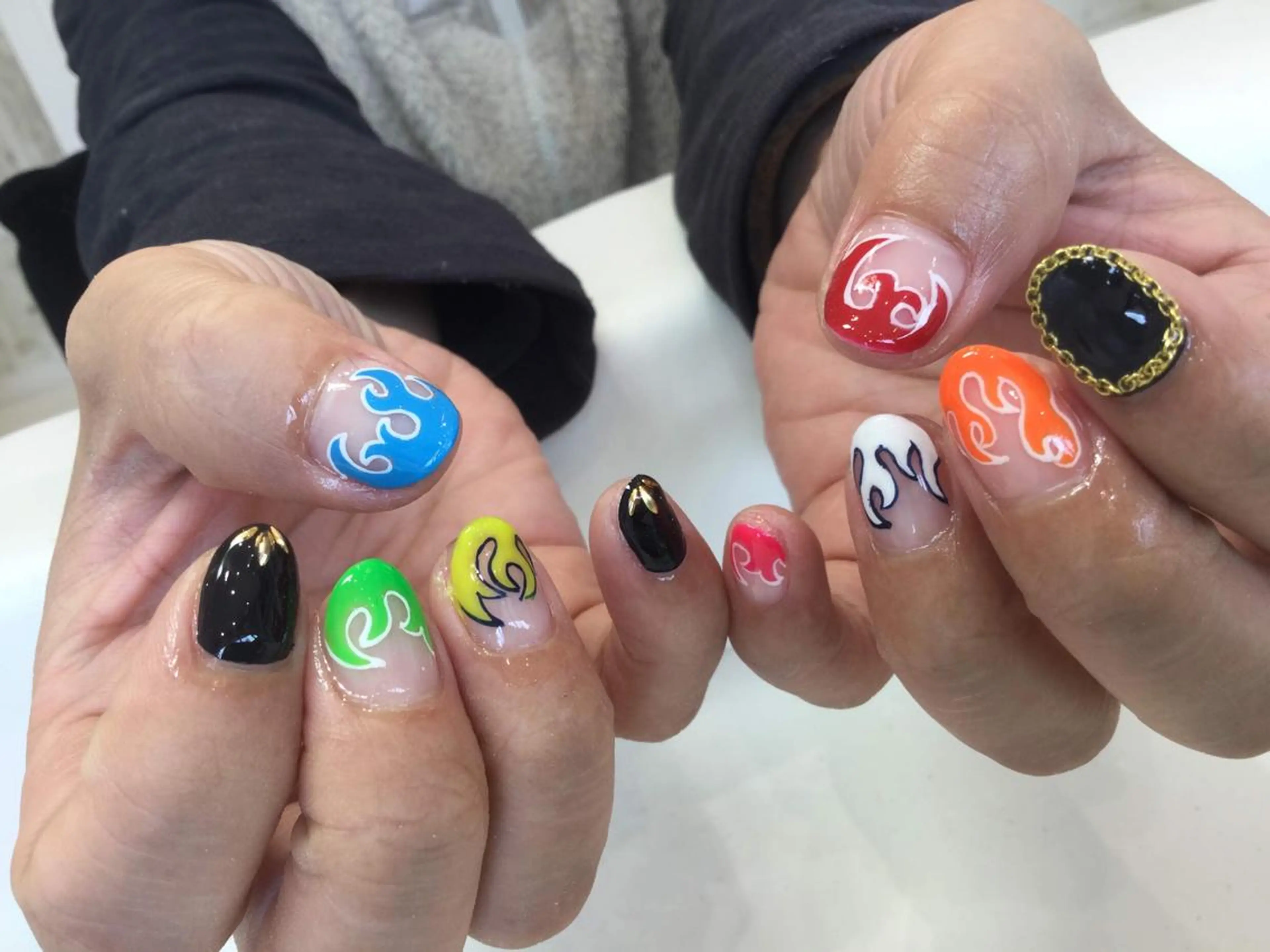 ネイル ハンドネイル nailsalon MINERVAのネイルデザイン