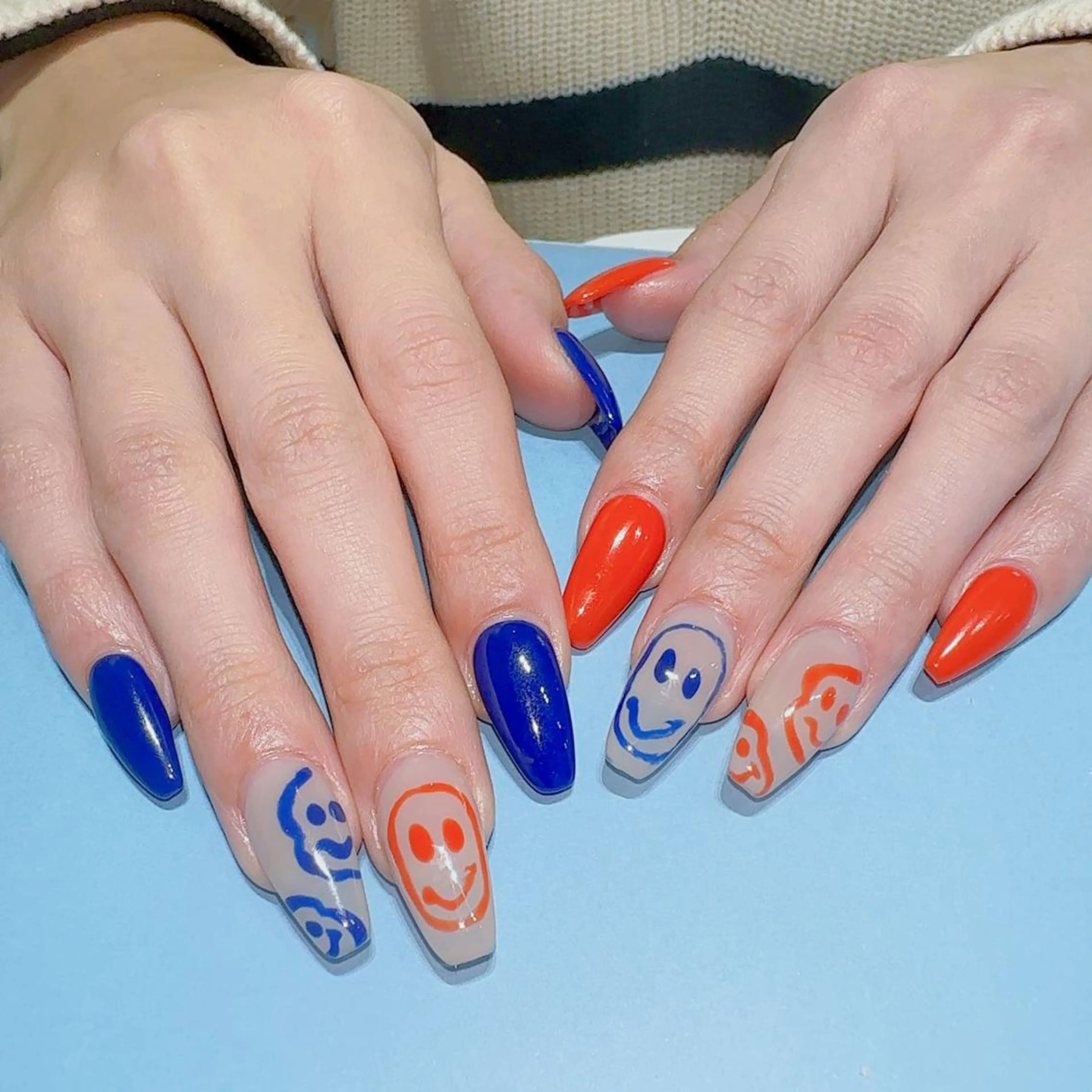 ネイル ネイルチップ Queens PUPUのネイルデザイン