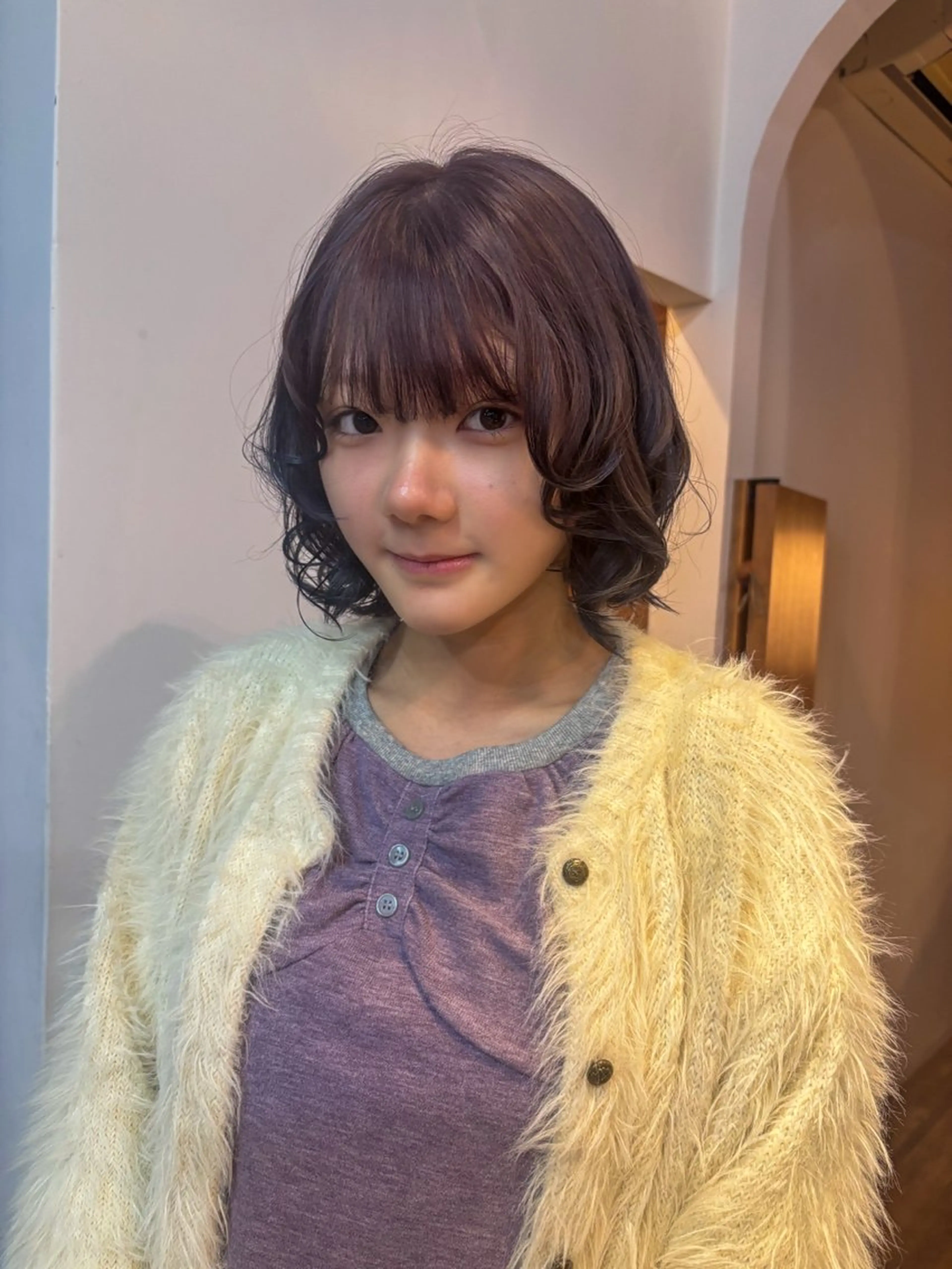 ショート カット ヘアカラー トリートメント ウシロダ メグミのヘアスタイル