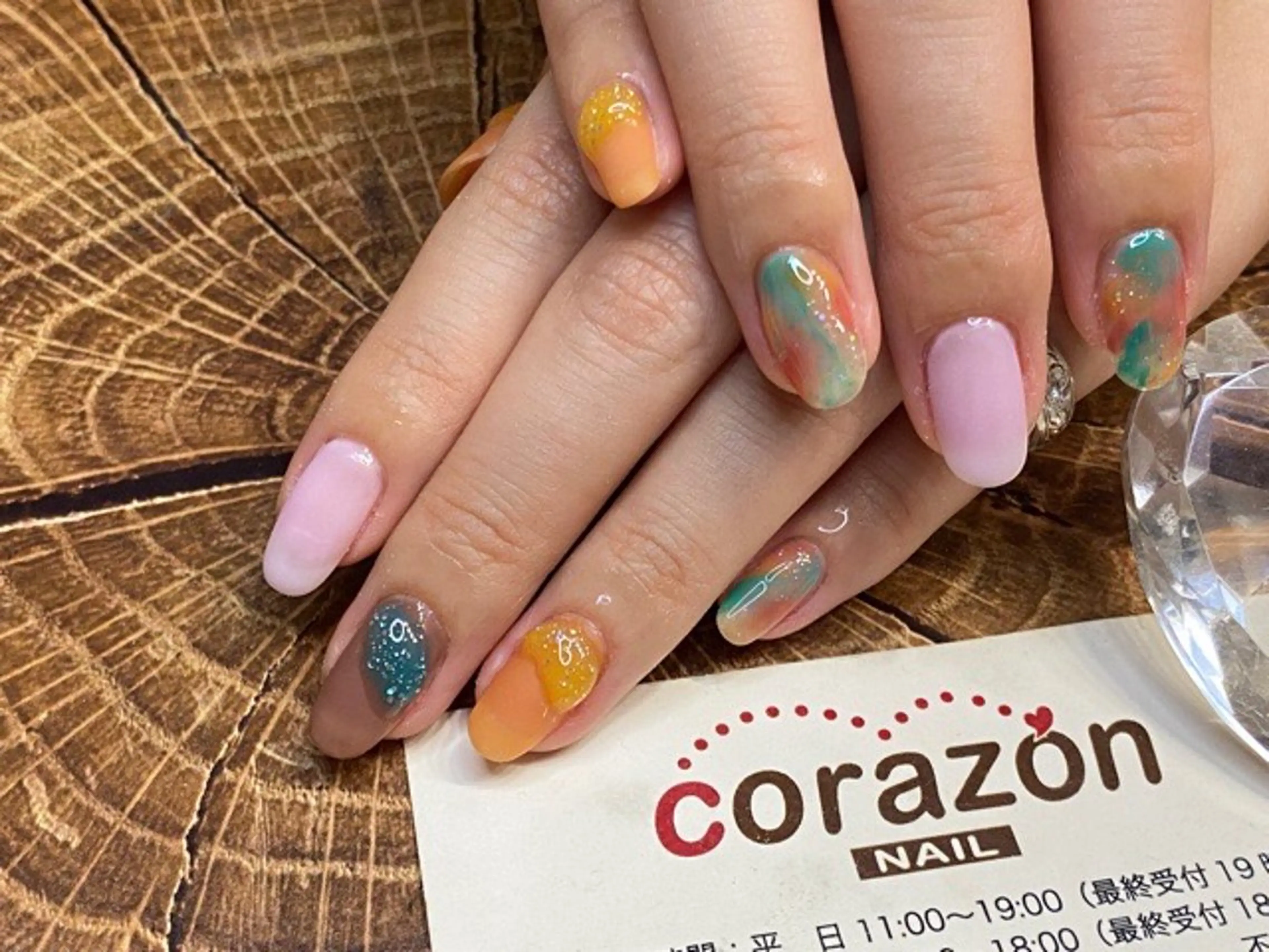 ネイル ブラウン ニュアンスネイル オレンジ 黄色 corazon所属・ネイリスト aicoのネイルデザイン