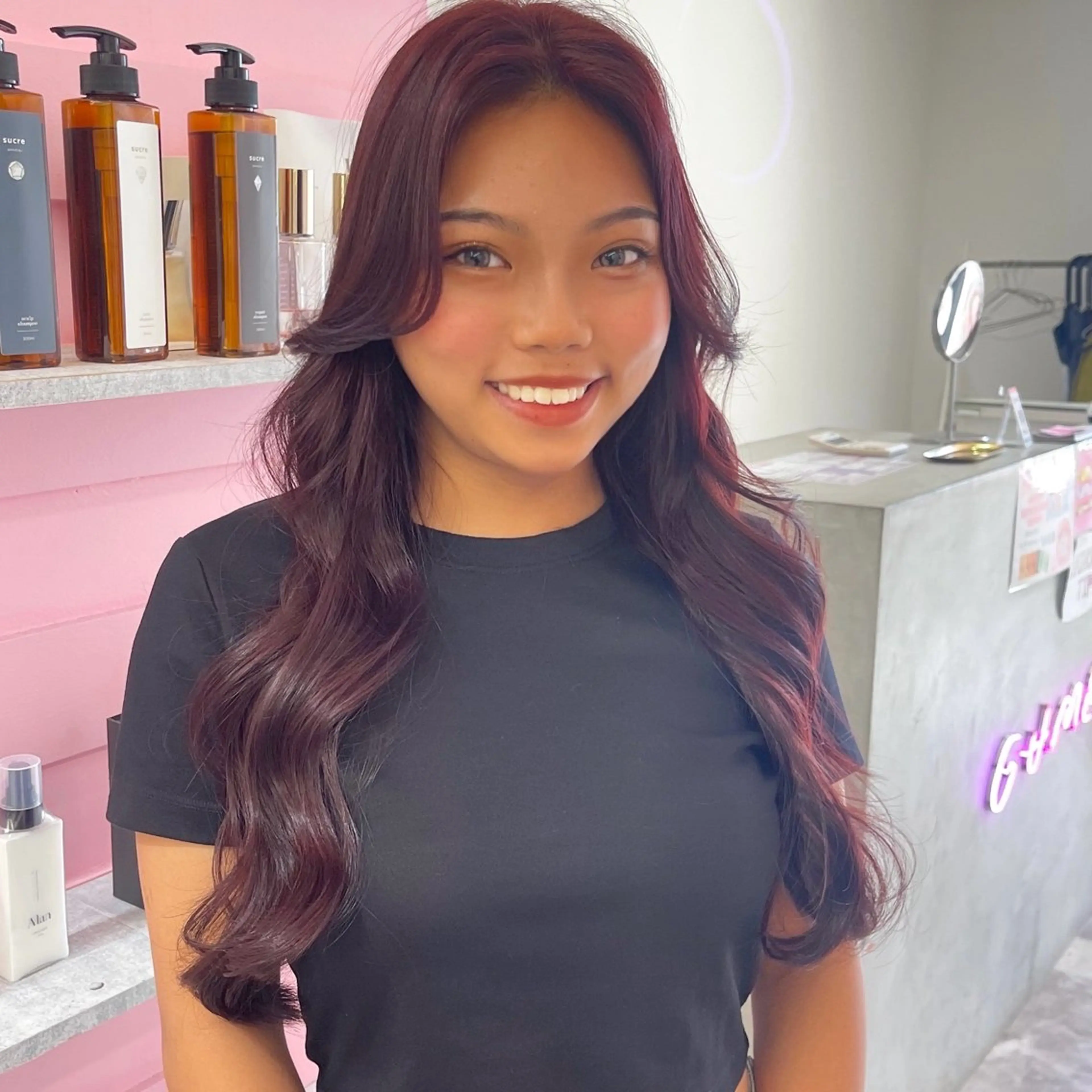 ロング カラー レッドカラー レイヤーカット 暖色/ミルクティー /レイヤー/マリア♡のヘアスタイル