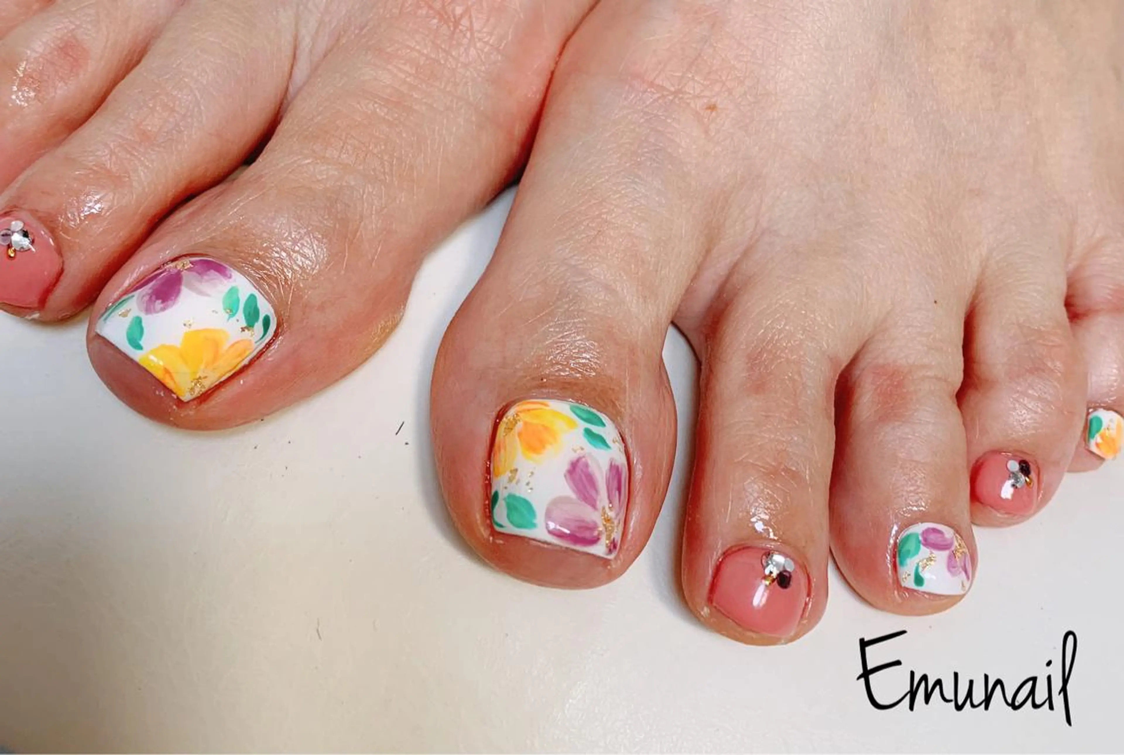 ネイル ハンドネイル Emu Nailのネイルデザイン