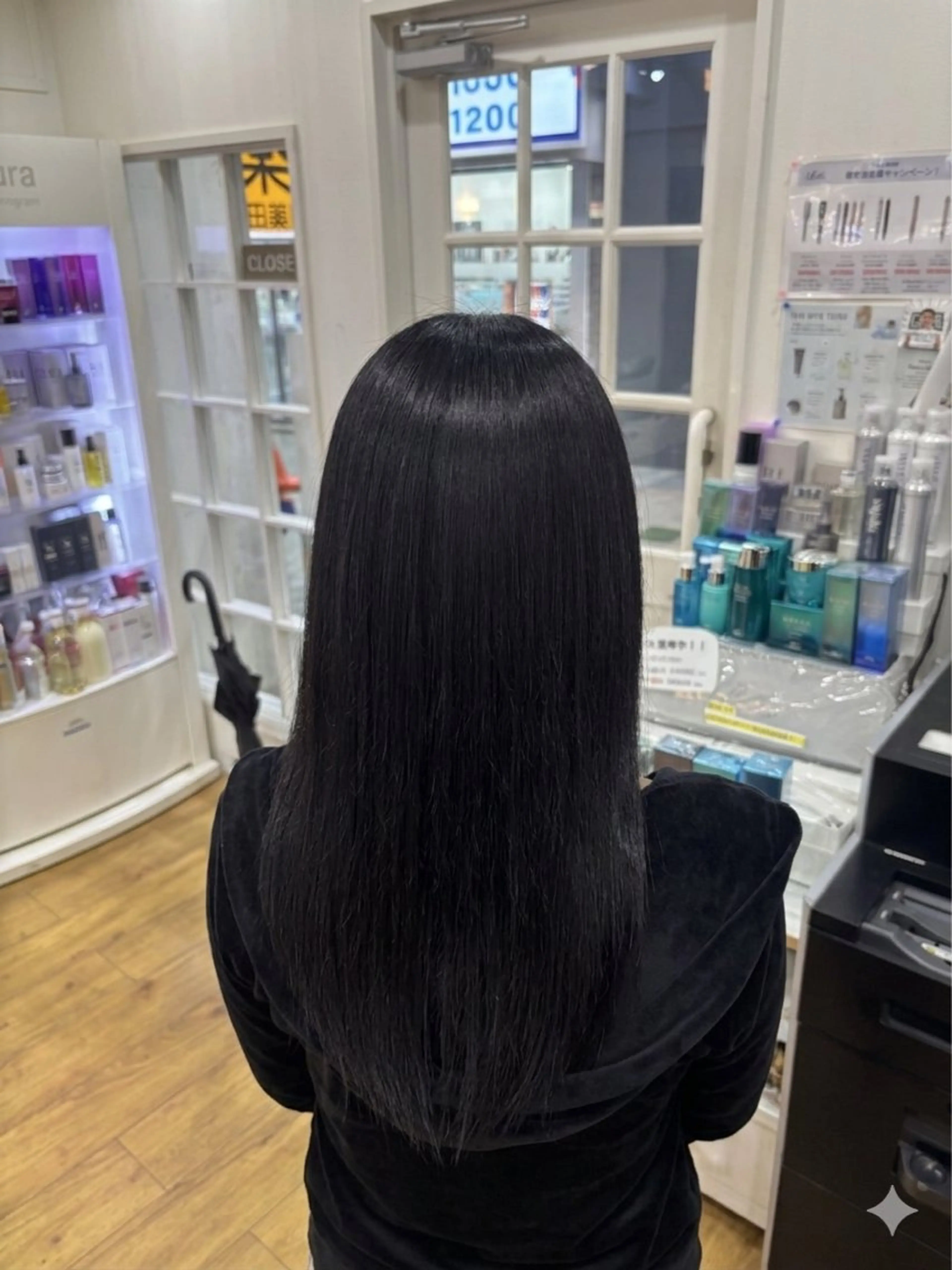 ロング カラー デザインカラー/ レイヤー🎀moeのヘアスタイル