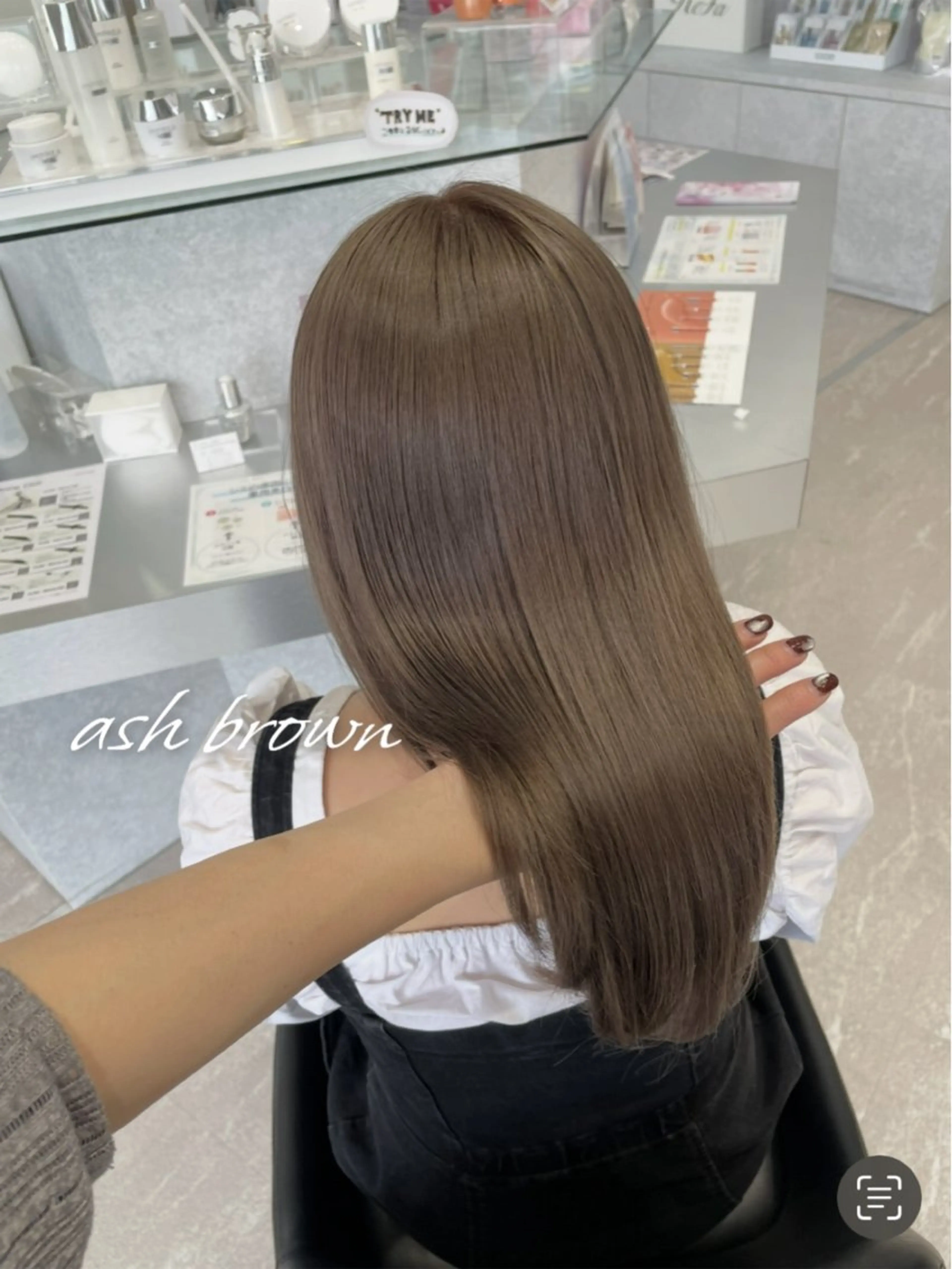 ロング カラー ヘアカラー ハイトーン/カラー /ウルフ/RENAのヘアスタイル