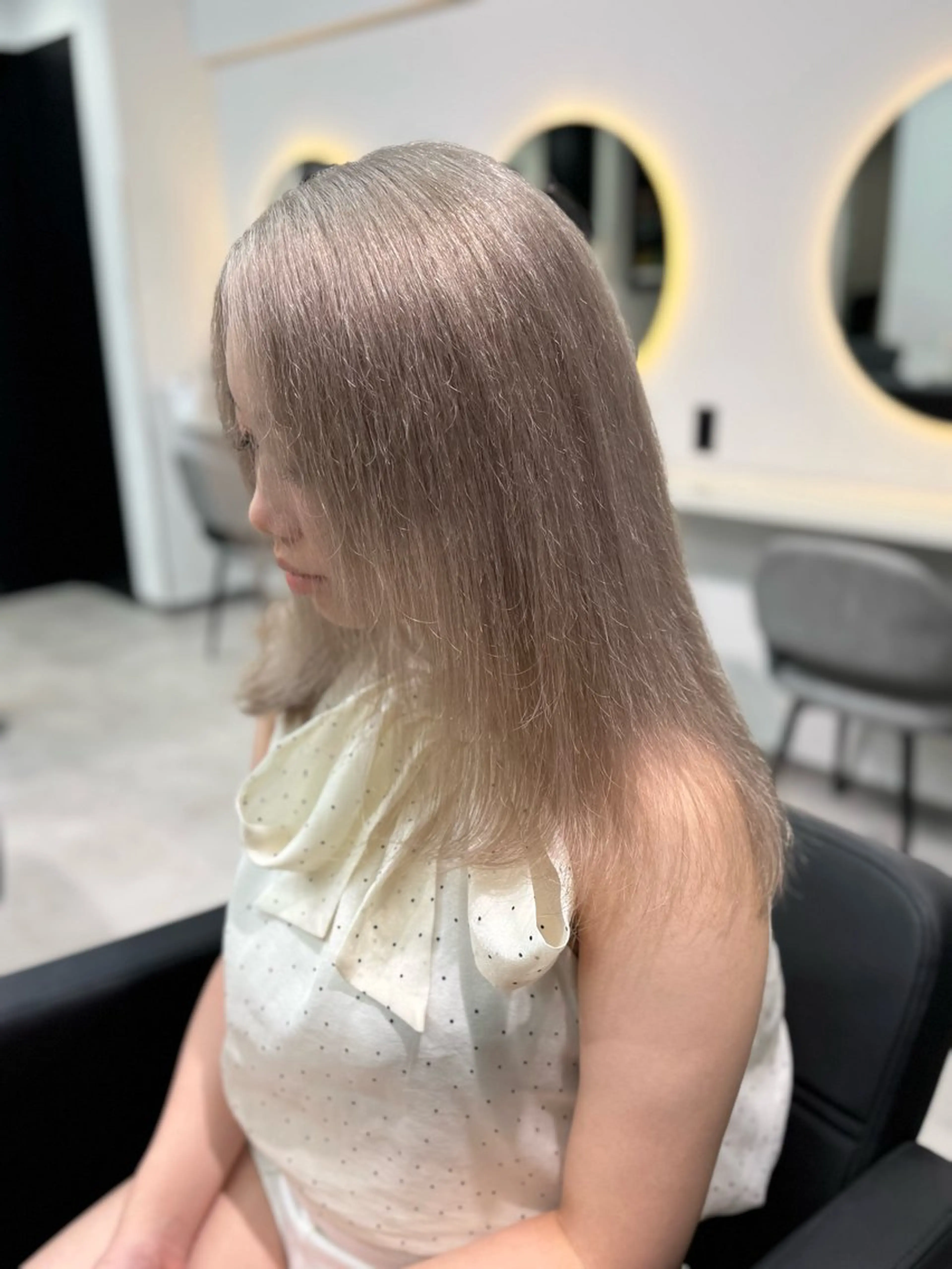 セミロング カラー ヘアカラー ギャルの女神/ Shionのヘアスタイル