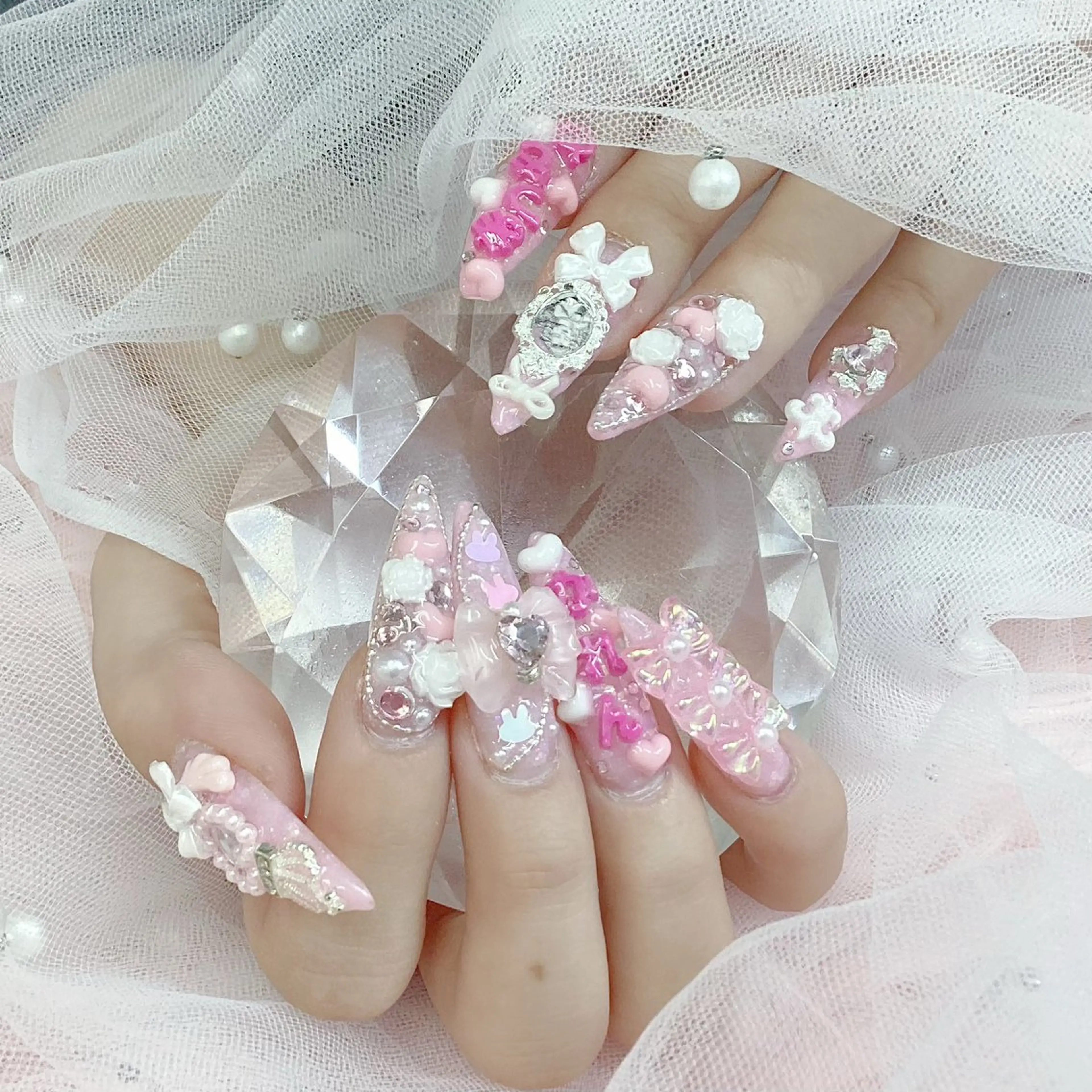 ネイル パーツ全部¥110 サロンミミのネイルデザイン