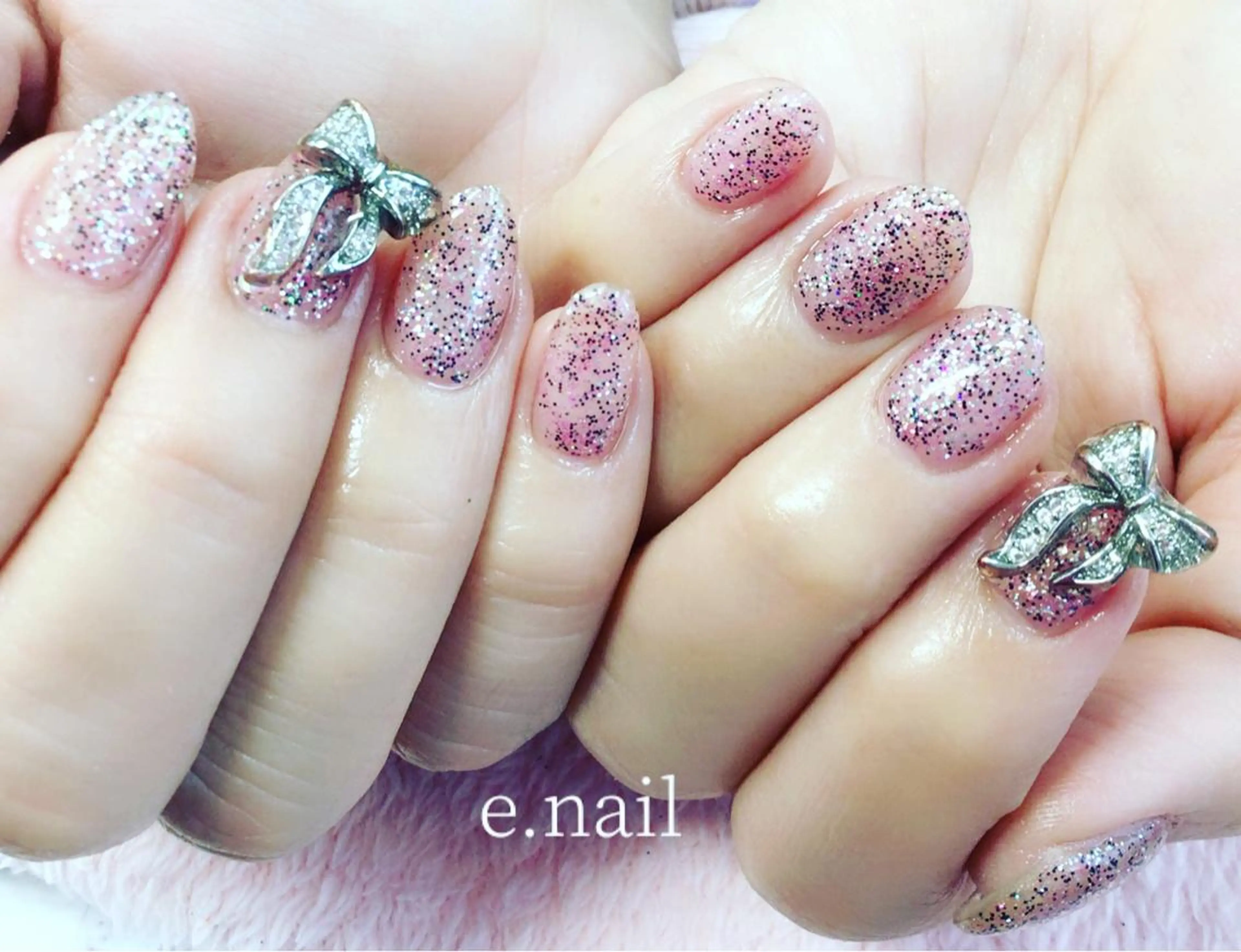 ネイル e.nail所属・和賀井 恵理のネイルデザイン