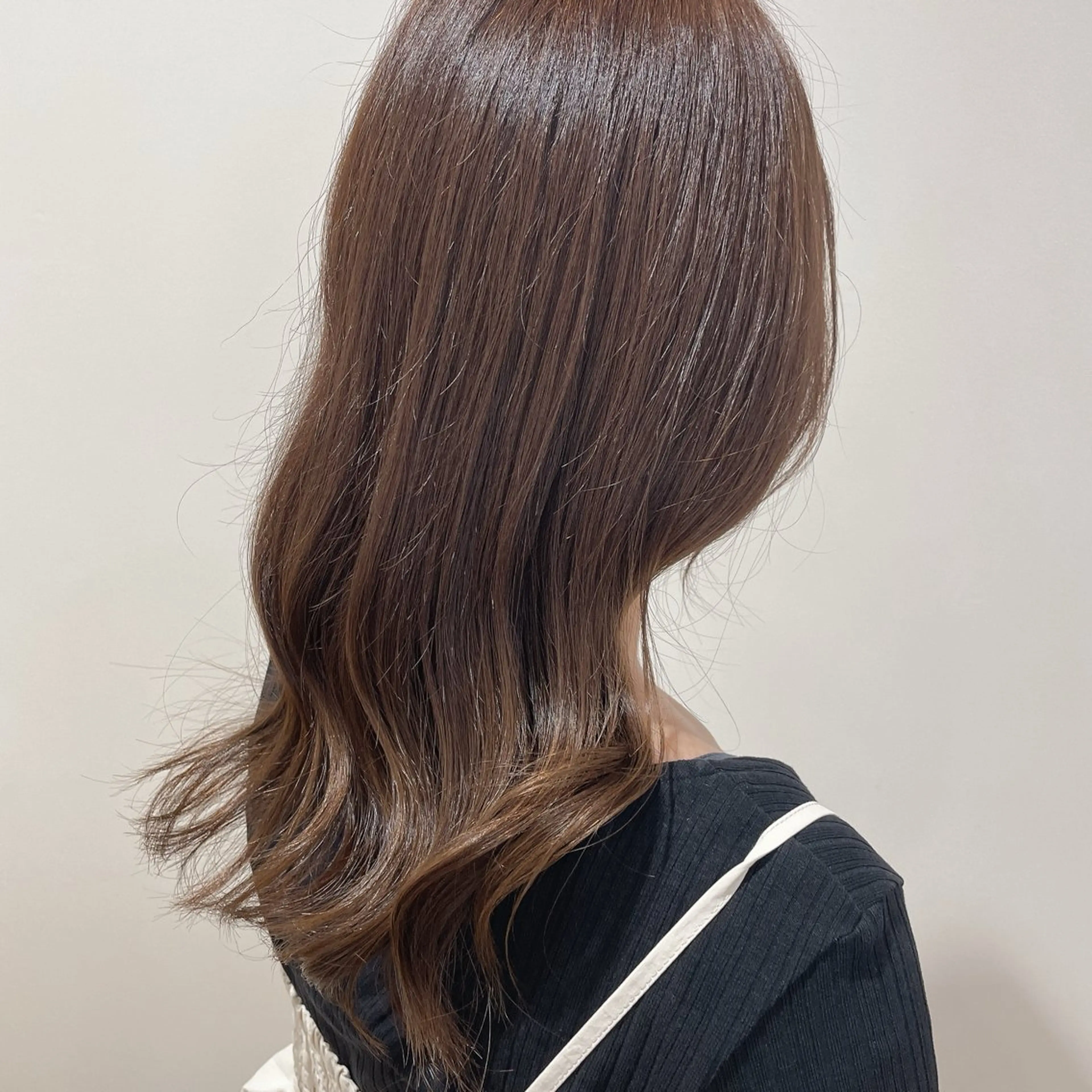 ロング カラー ブラウンカラー 濱口 由華のヘアスタイル