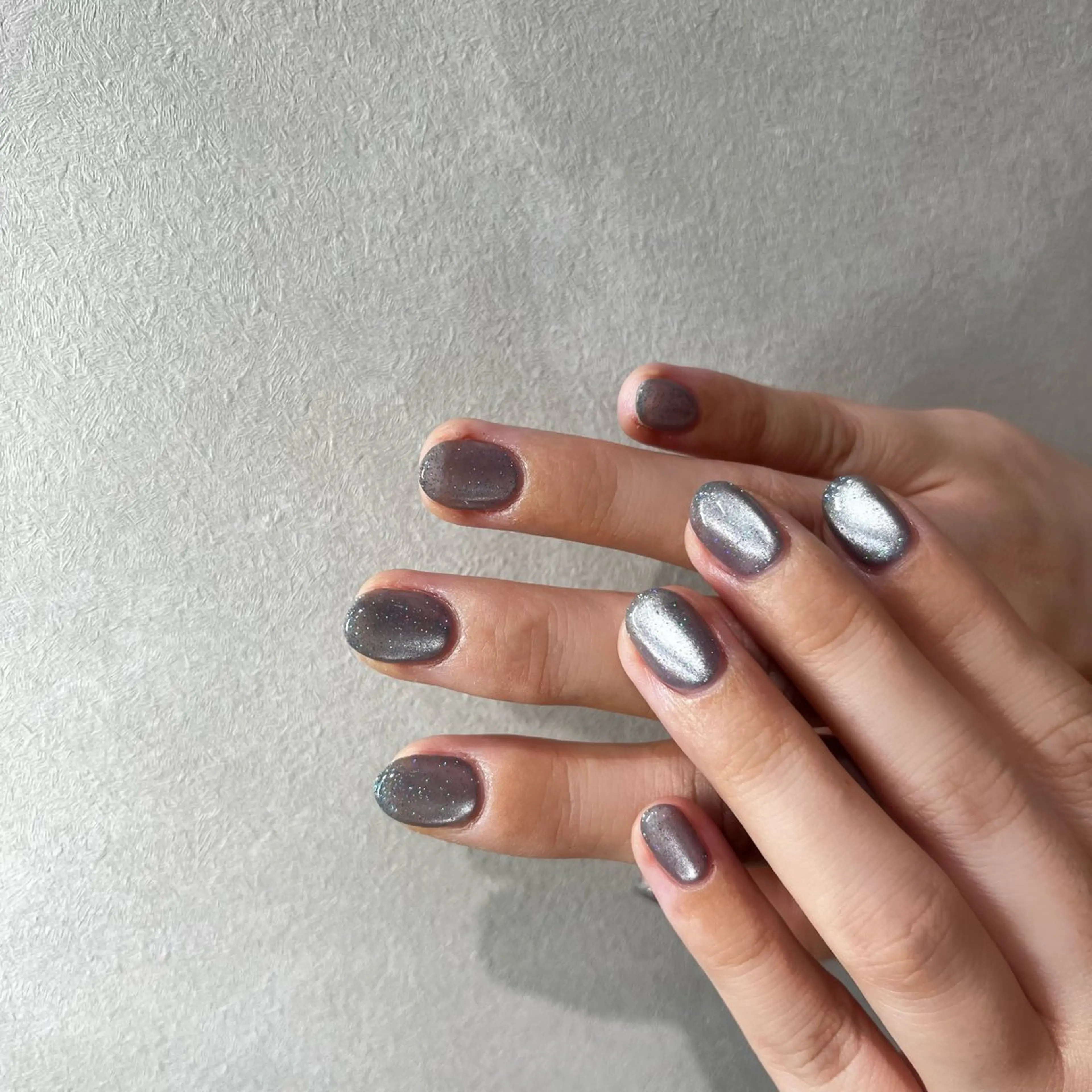 ネイル フラッシュネイル フットネイル キラキラネイル マグネットネイル ハンドネイル nail&care salon soa所属・soa/美容液ケアで 自爪を育てるネイルのネイルデザイン