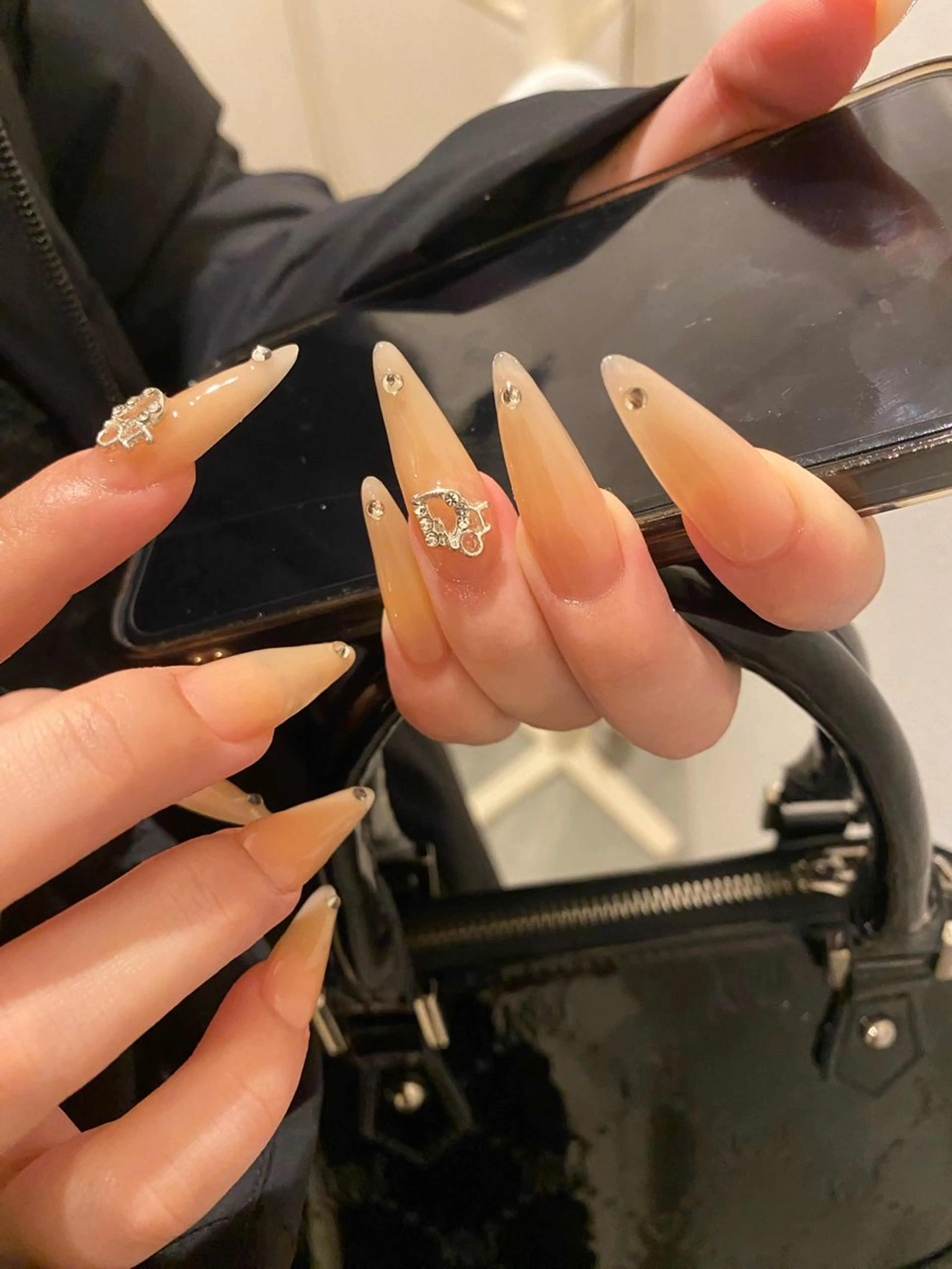 ネイル nnail Natsumiのネイルデザイン