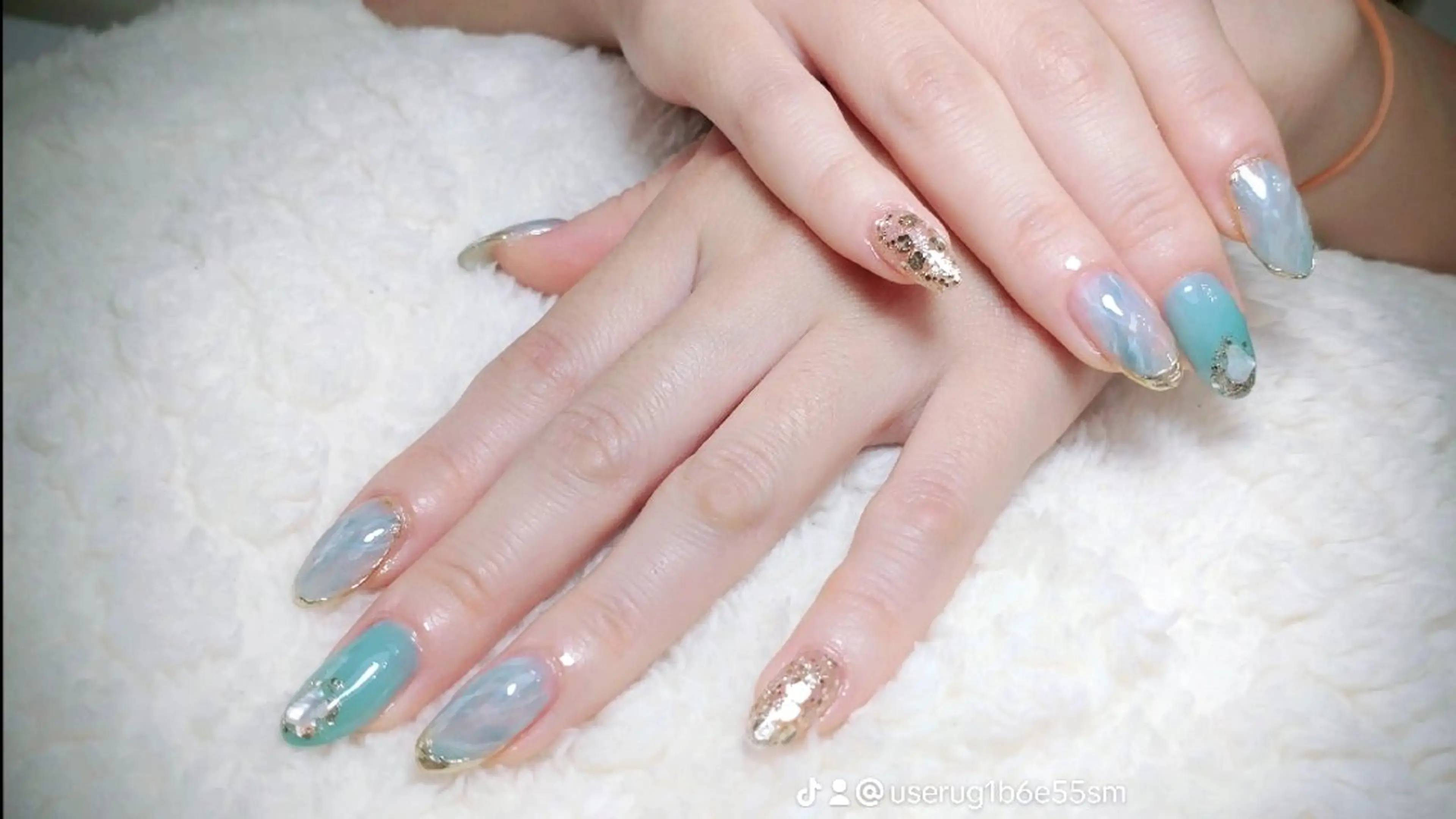 ネイル Nailsalon Latteのネイルデザイン
