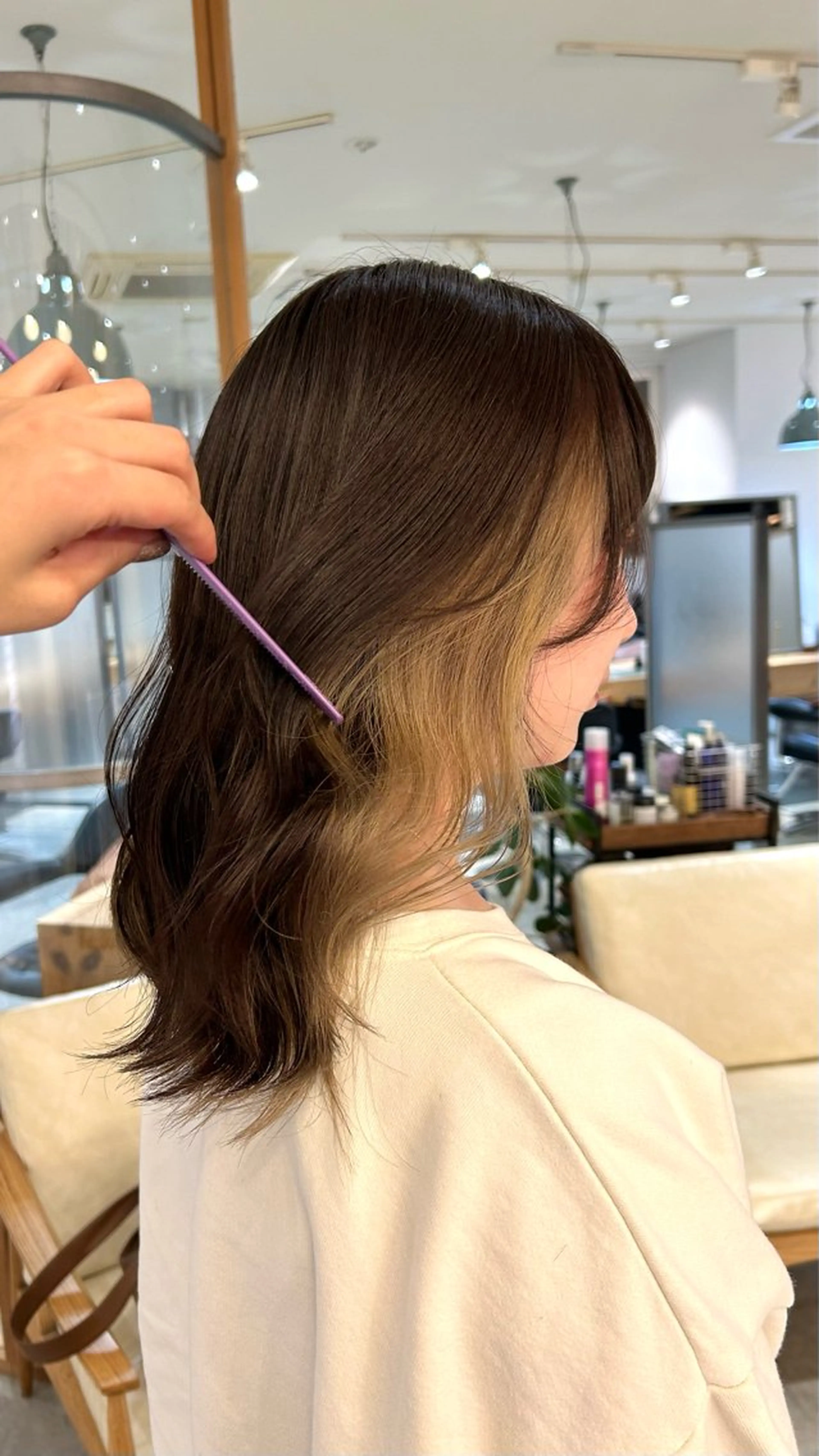 ミディアム カラー ベージュカラー ブリーチ ブラウンカラー インナーカラー カット ヘアカラー トリートメント 艶カラー/レイヤー 🦋AKARI🦋のヘアスタイル