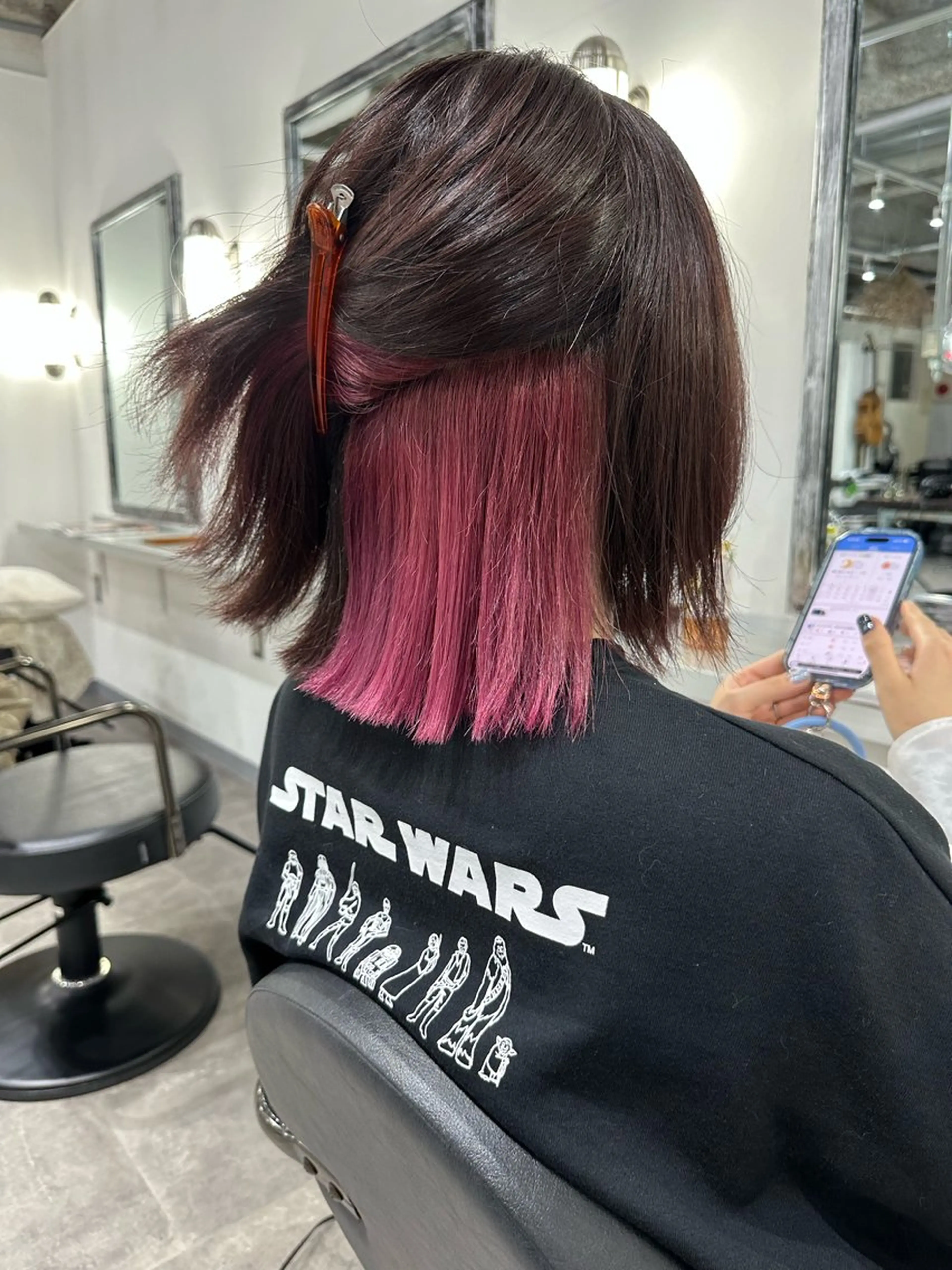 ショート カラー インナーカラー ピンクカラー 篠崎 佑季のヘアスタイル