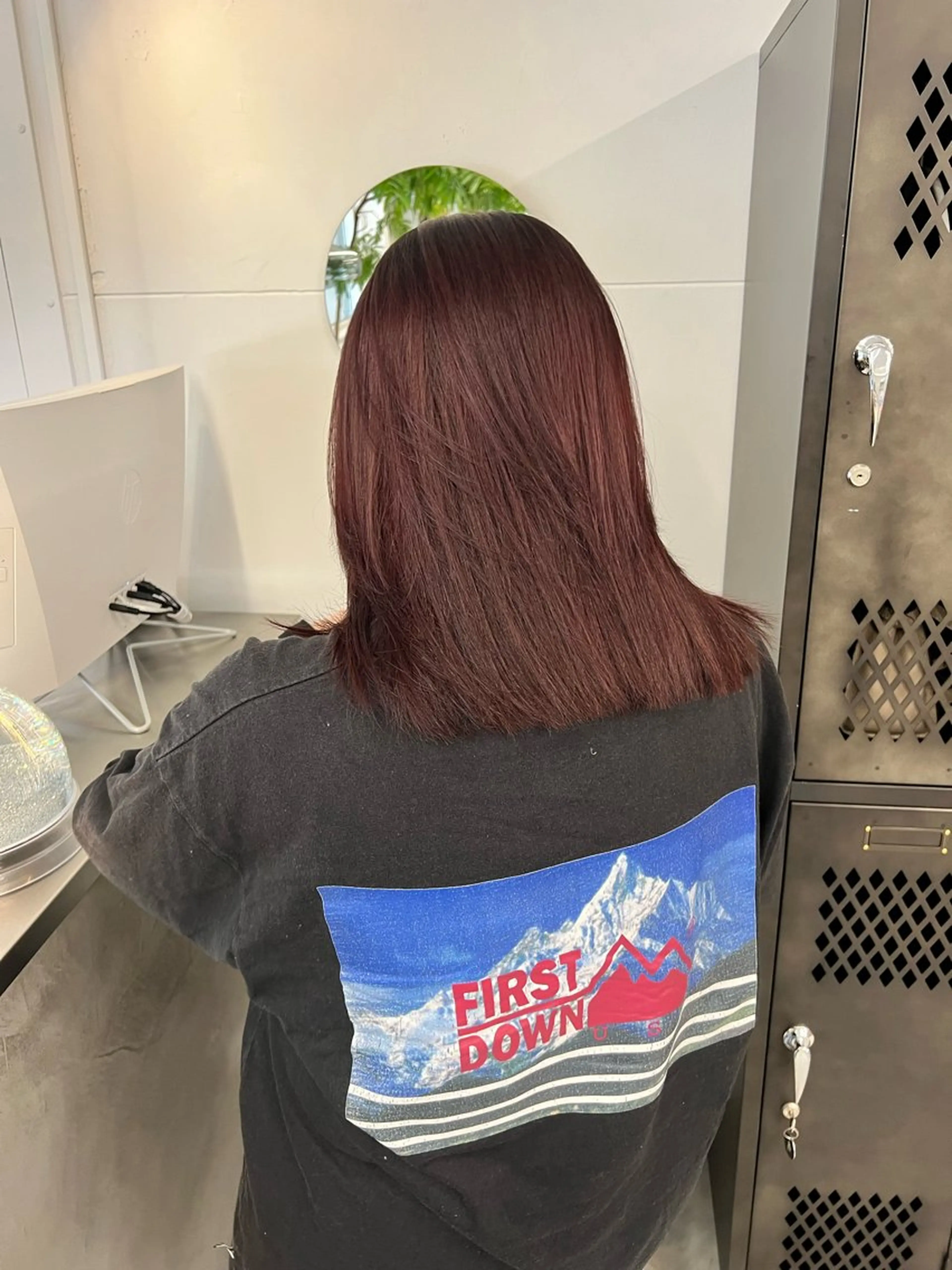 ミディアム INORI /フェイスレイヤーのヘアスタイル