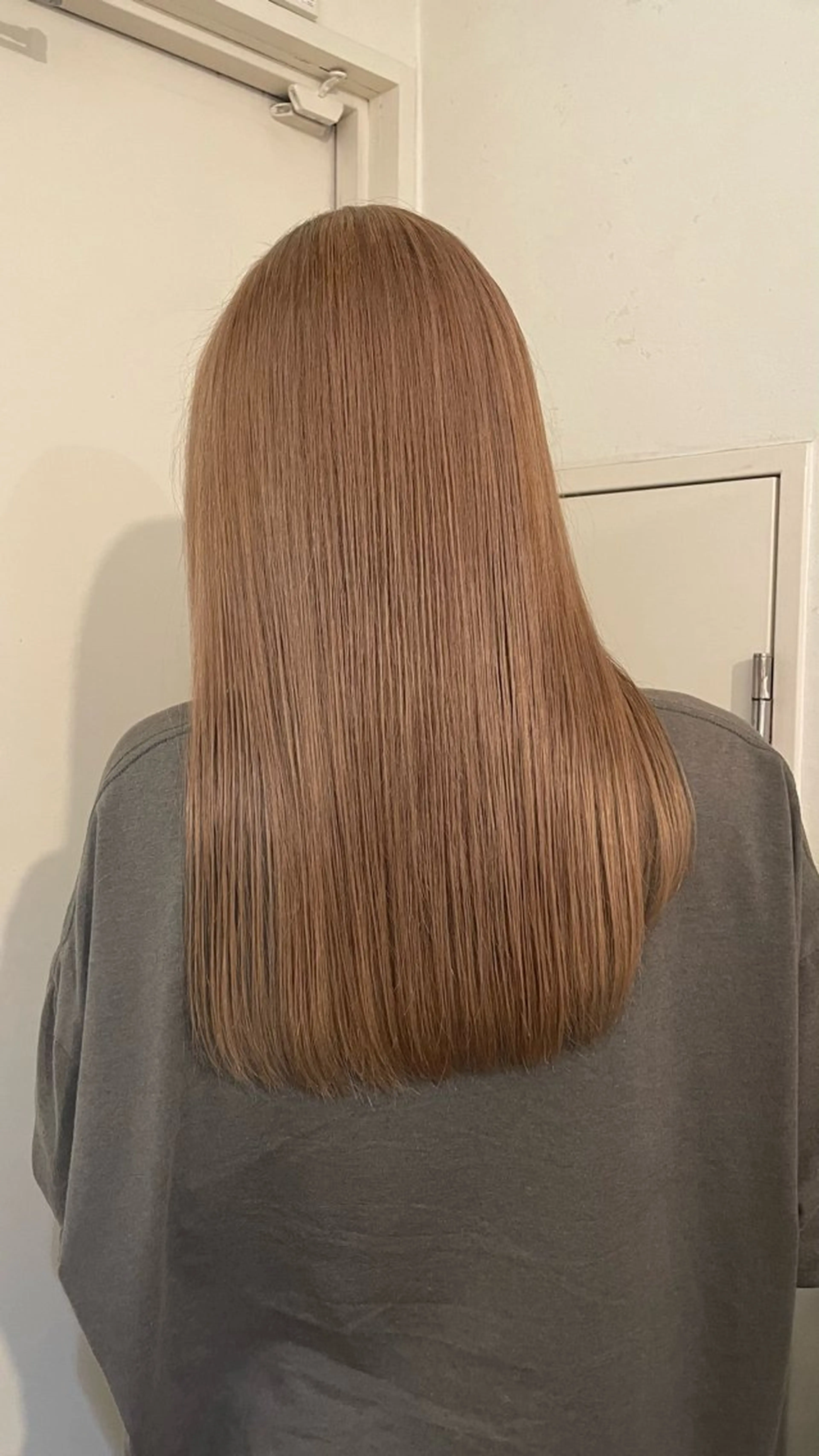 【うるつやハイトーンmenu💐🤍】ブリーチ + カット + トリートメントの写真