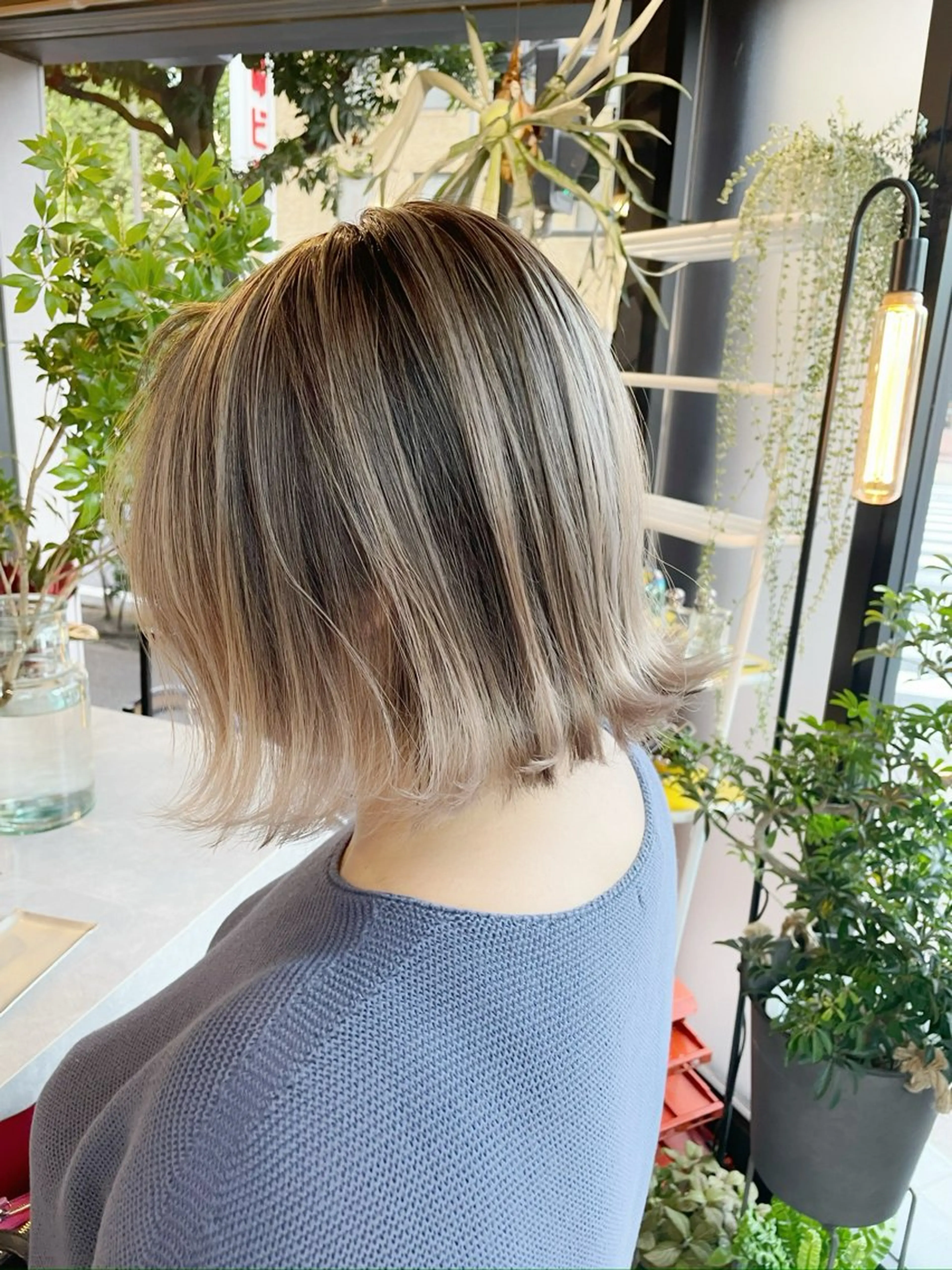 ショート カラー かわさき ともやのヘアスタイル