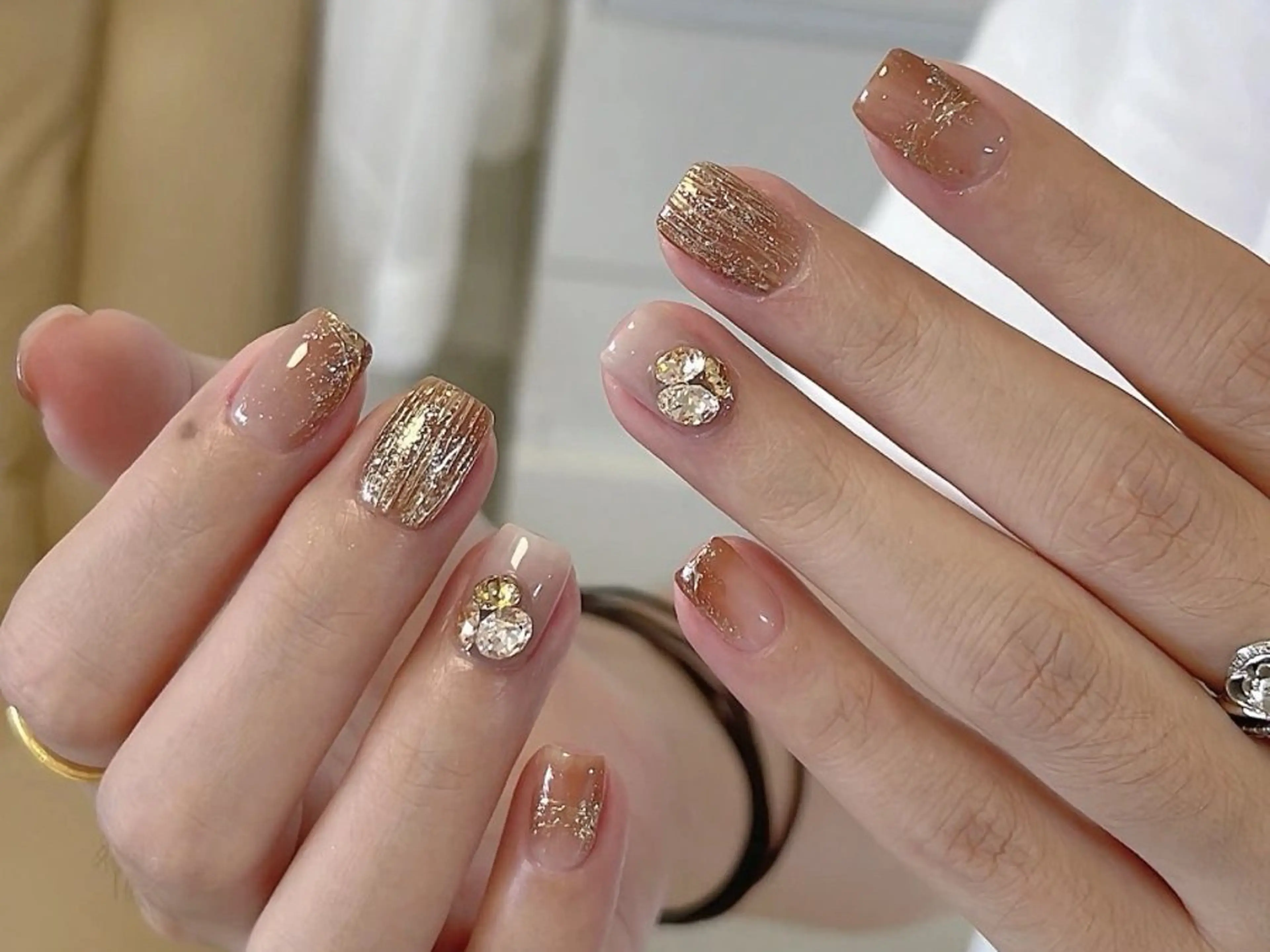 ネイル アートネイル チークネイル 長さ出し ジェルネイル マグネットネイル ハンドネイル ハンドケア ラッキーネイルサロン 西川口東口店のネイルデザイン