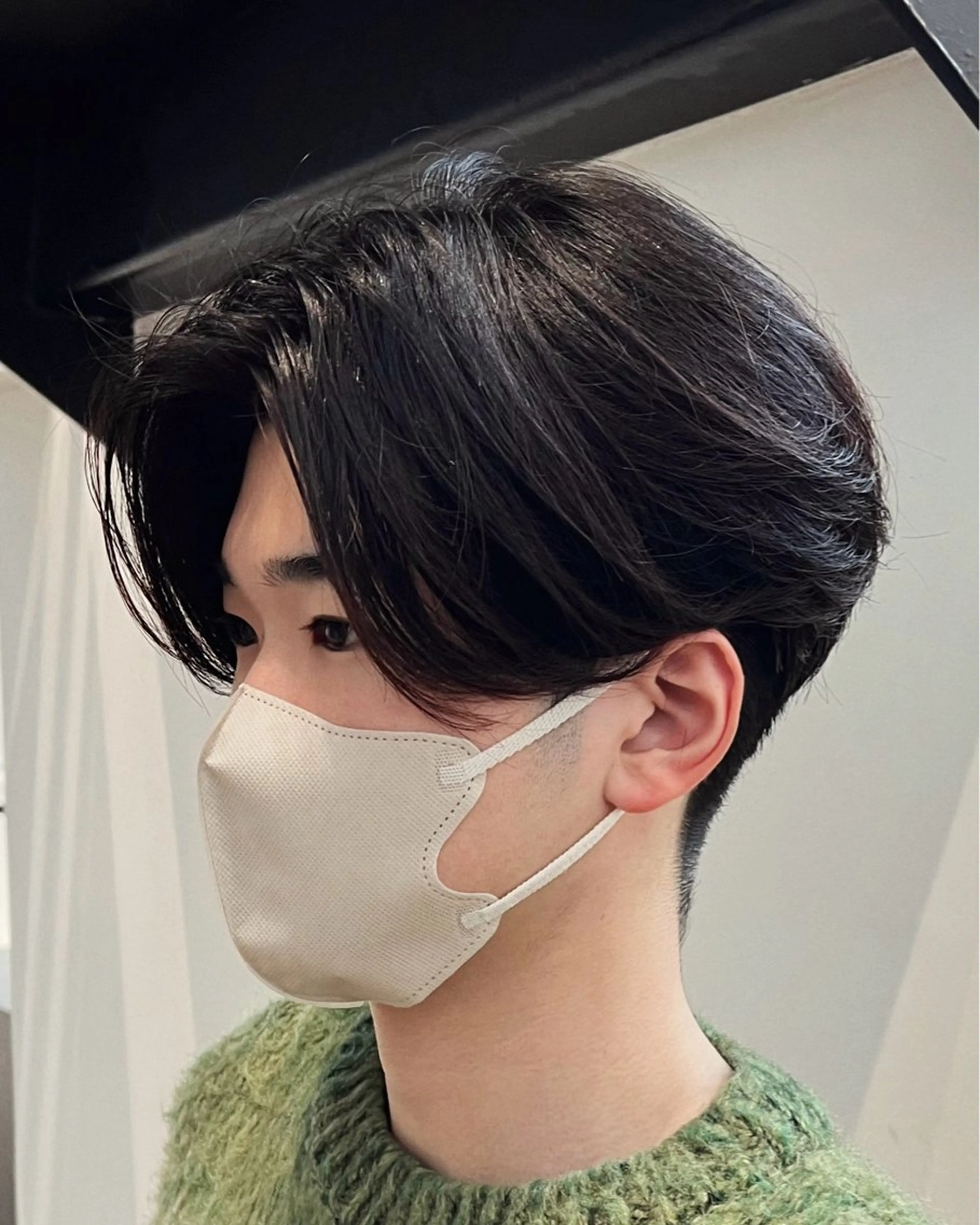 パーマ メンズ センターパート メンズパーマ ニュアンスパーマ カット パーマ Qin shaire salon 原宿verno店所属・【センターパート】 ETO／江藤翼の眉毛・アイブロウイメージ