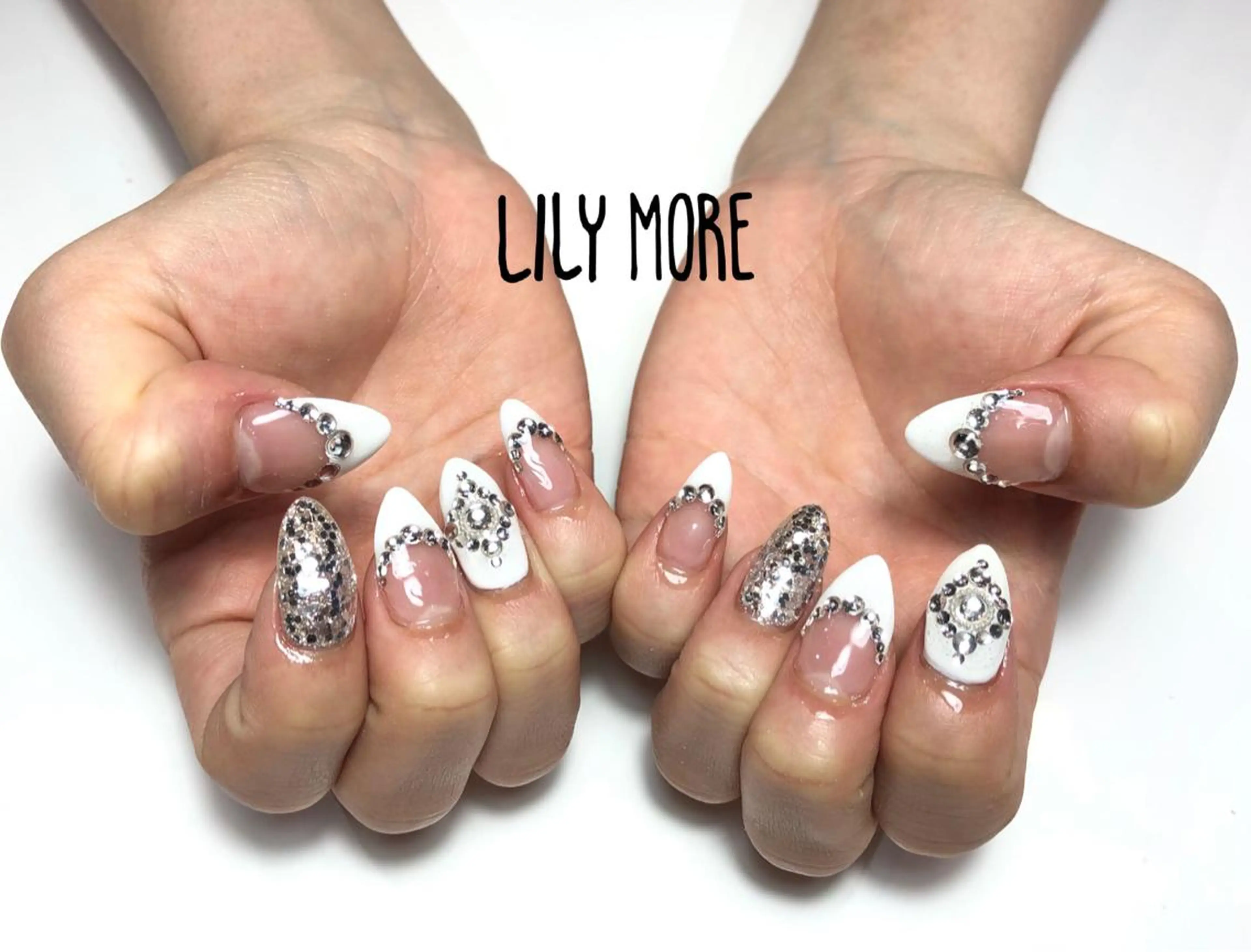 ネイル フレンチネイル Lily closetのネイルデザイン