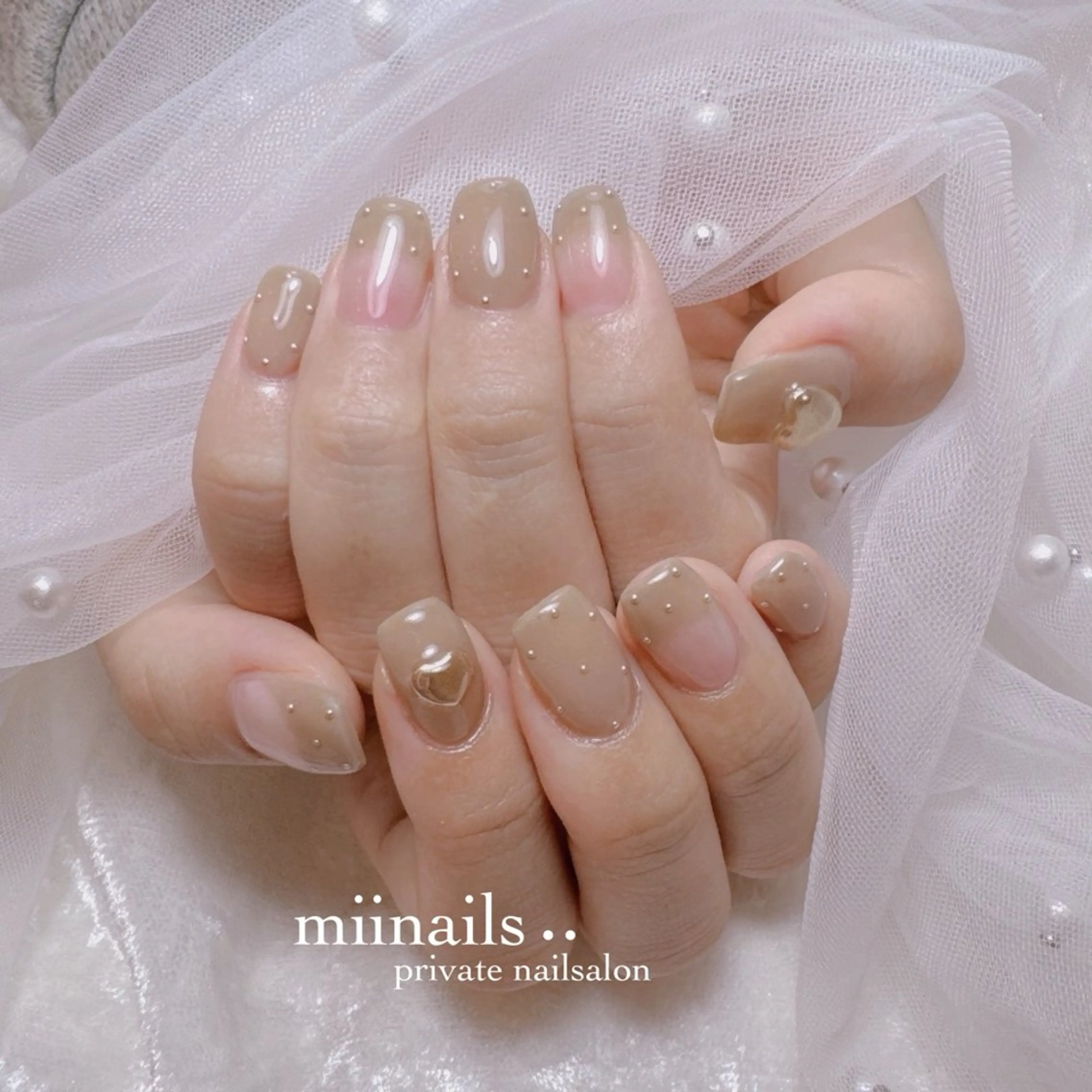ネイル キラキラネイル 韓国ネイル ワンホンネイル ハンドネイル nailsalon miinailsのネイルデザイン