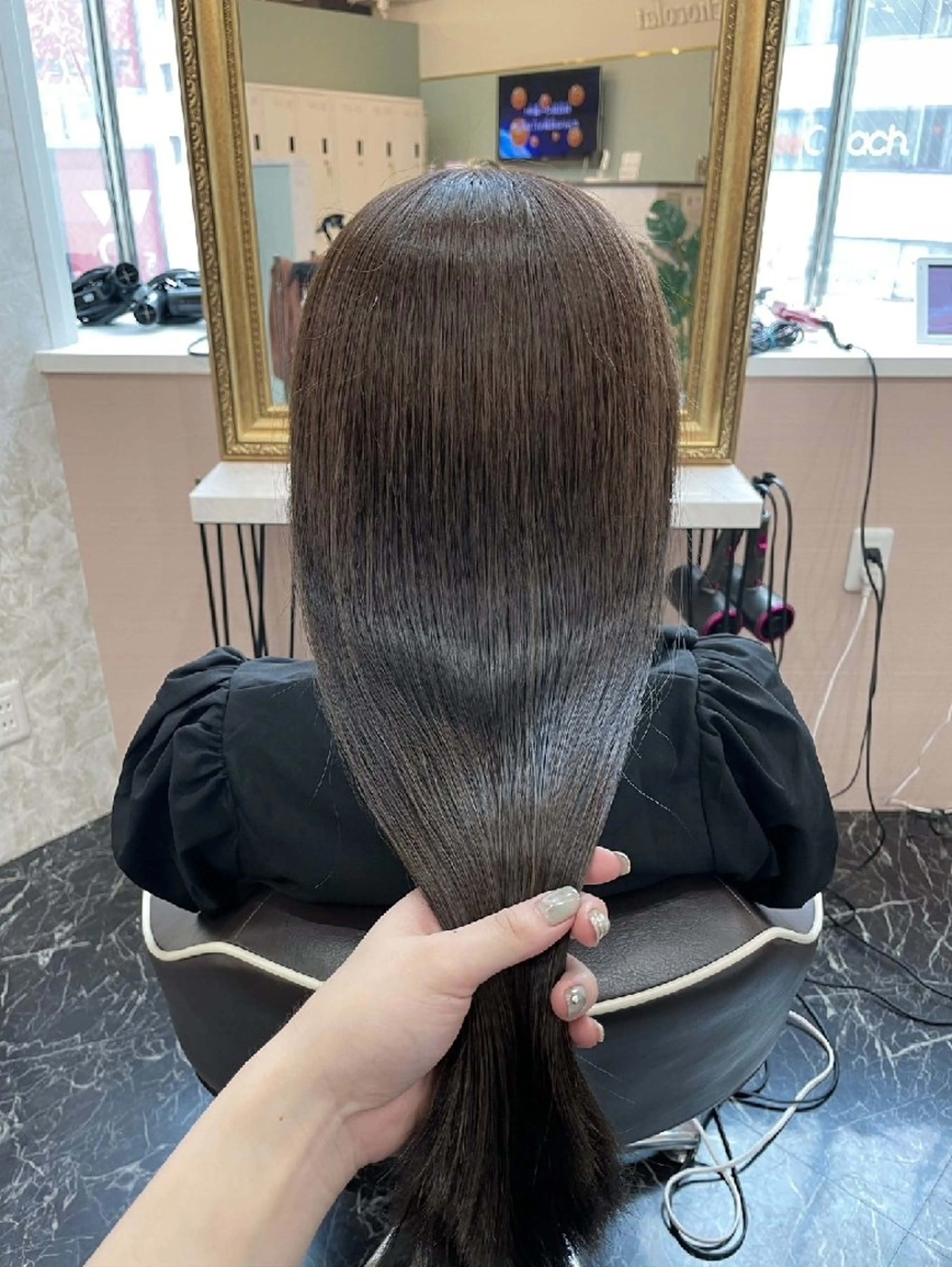 【サラつや髪へ✨】カット+縮毛矯正+TOKIOトリートメントの写真