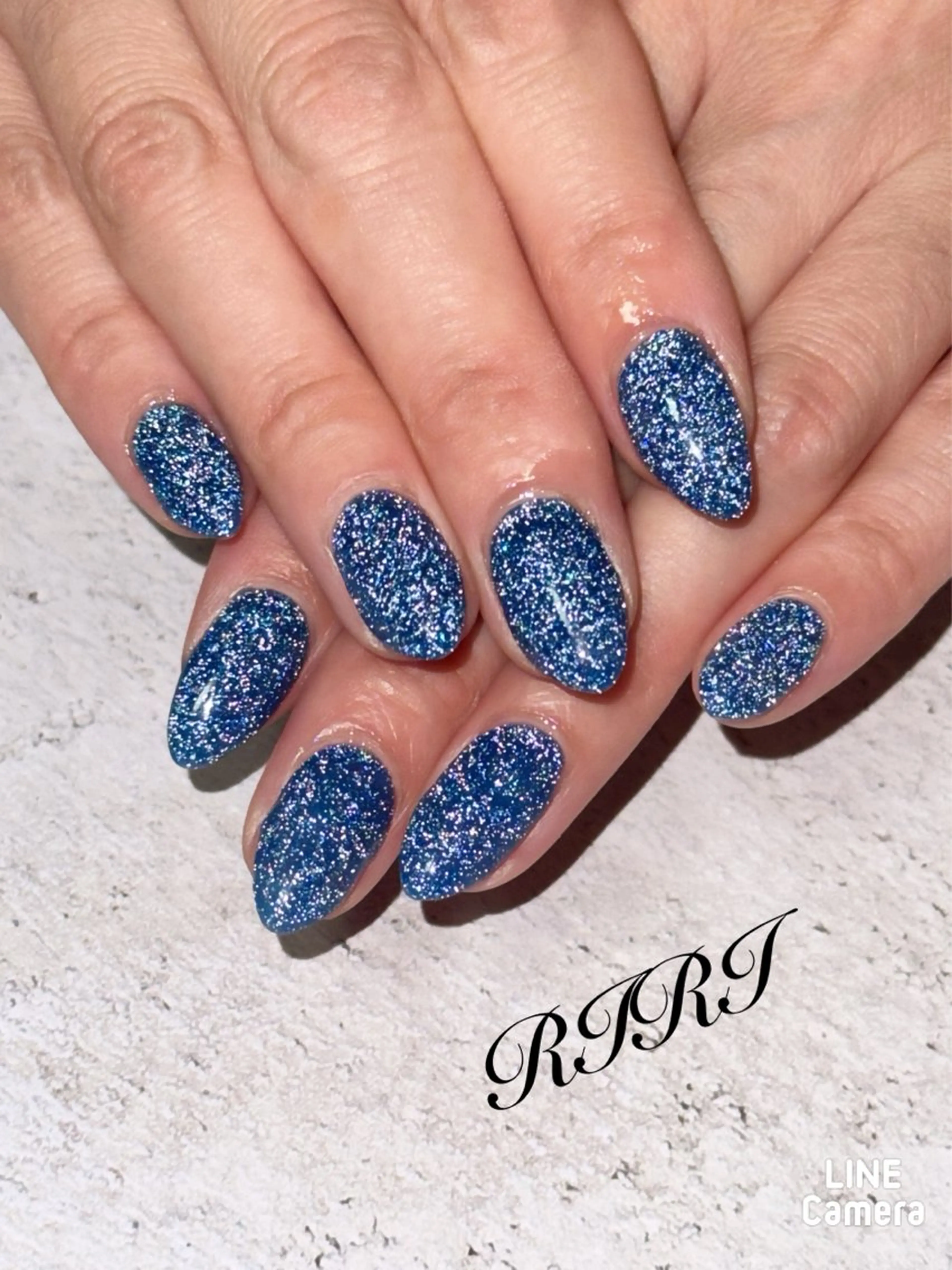 ネイル ブルー フラッシュネイル フレンチネイル ジェルネイル ガラスフレンチ ハンドネイル riri オーナーのネイルデザイン