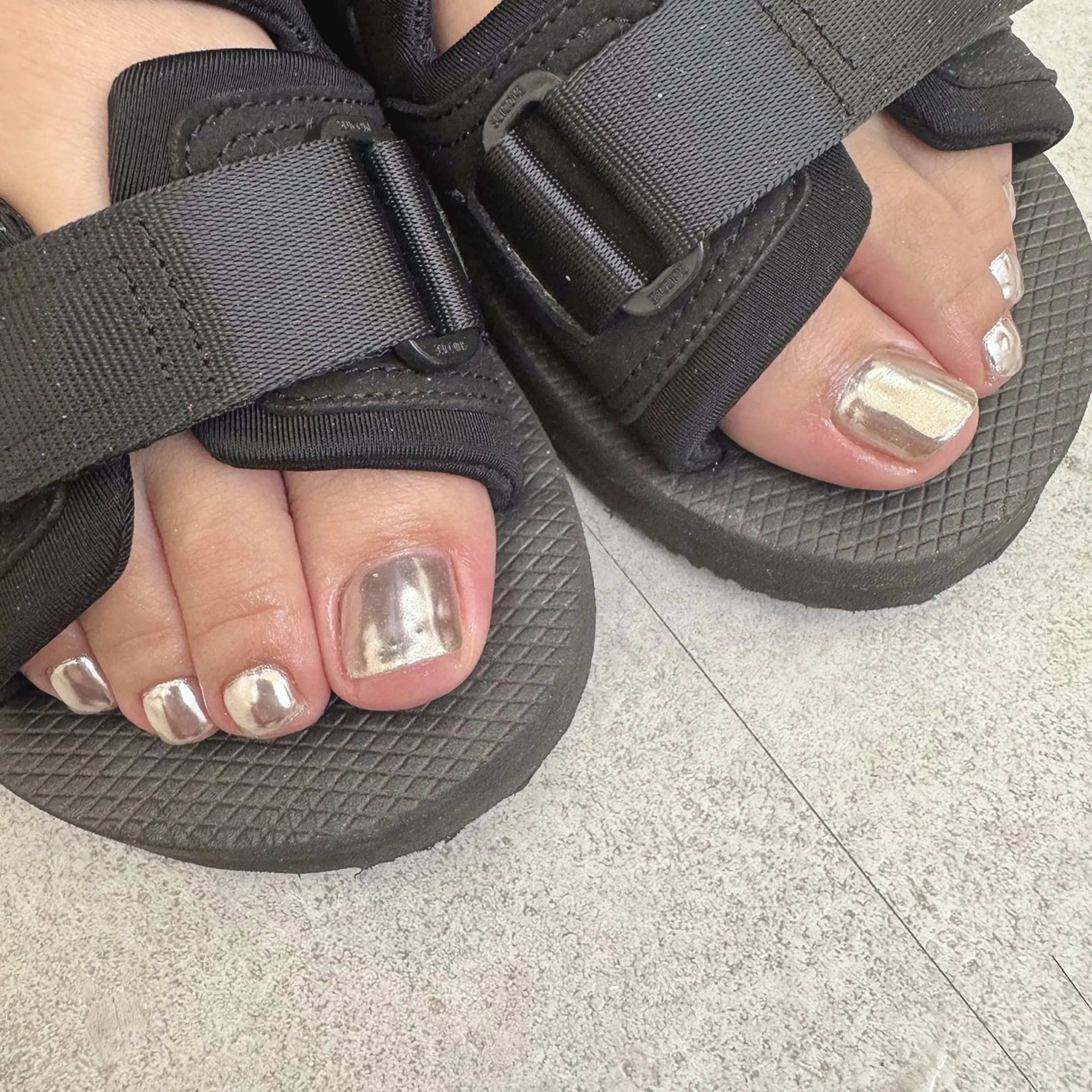 【🦶🏻フット】20色から選べるマグネットネイル🧲/オフあり/パラジェル登録店✨【中野/高円寺/阿佐ヶ谷】の写真