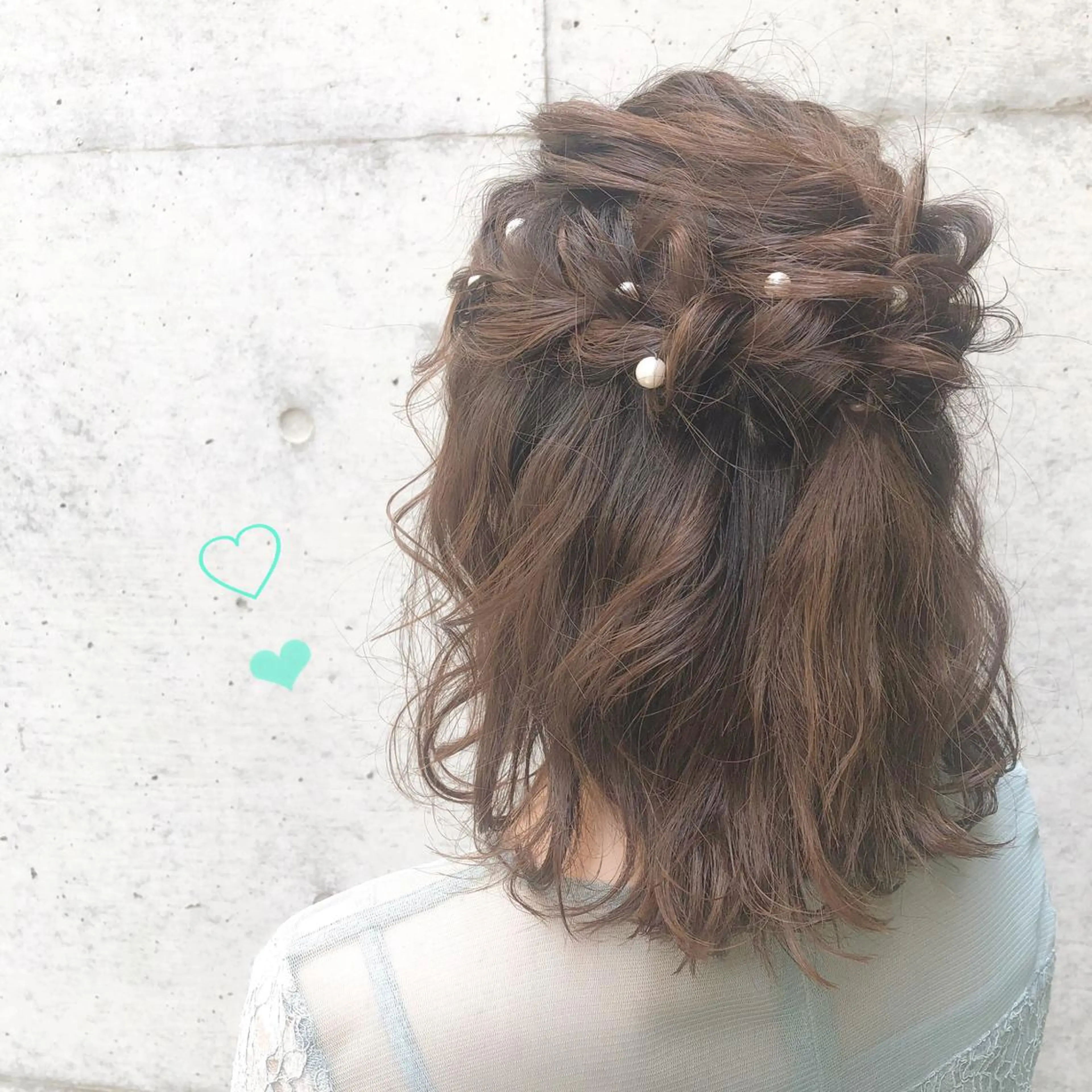 ミディアム カラー パーマ ヘアアレンジ ハーフアップ 結婚式・ブライダル 似合わせカット ヘアセット apish aoyama所属・武 愛子の眉毛・アイブロウイメージ