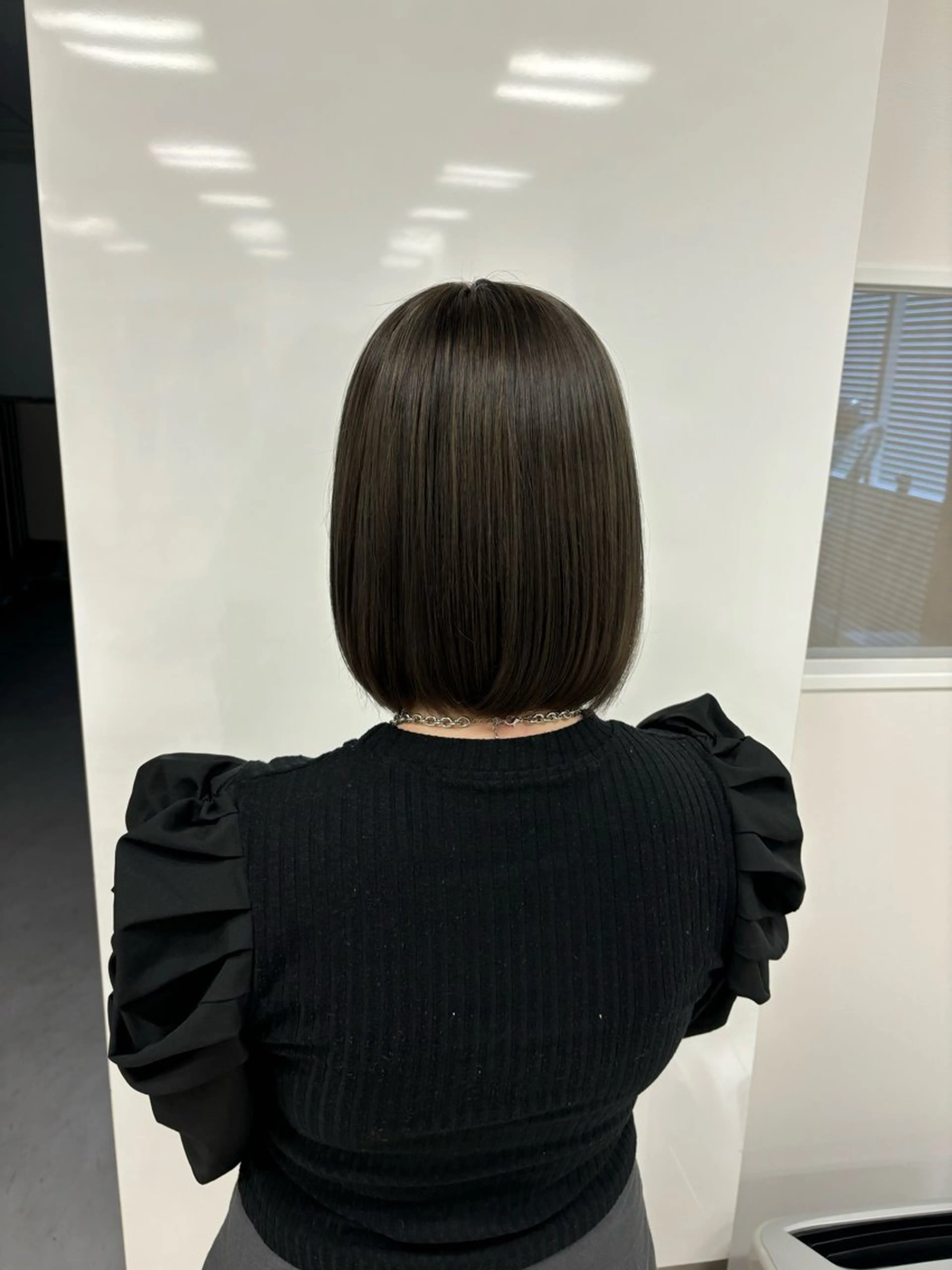 ショート カラー ヘアアレンジ ボブ/透明感ベージュ 🫧クルミ🌟のヘアスタイル