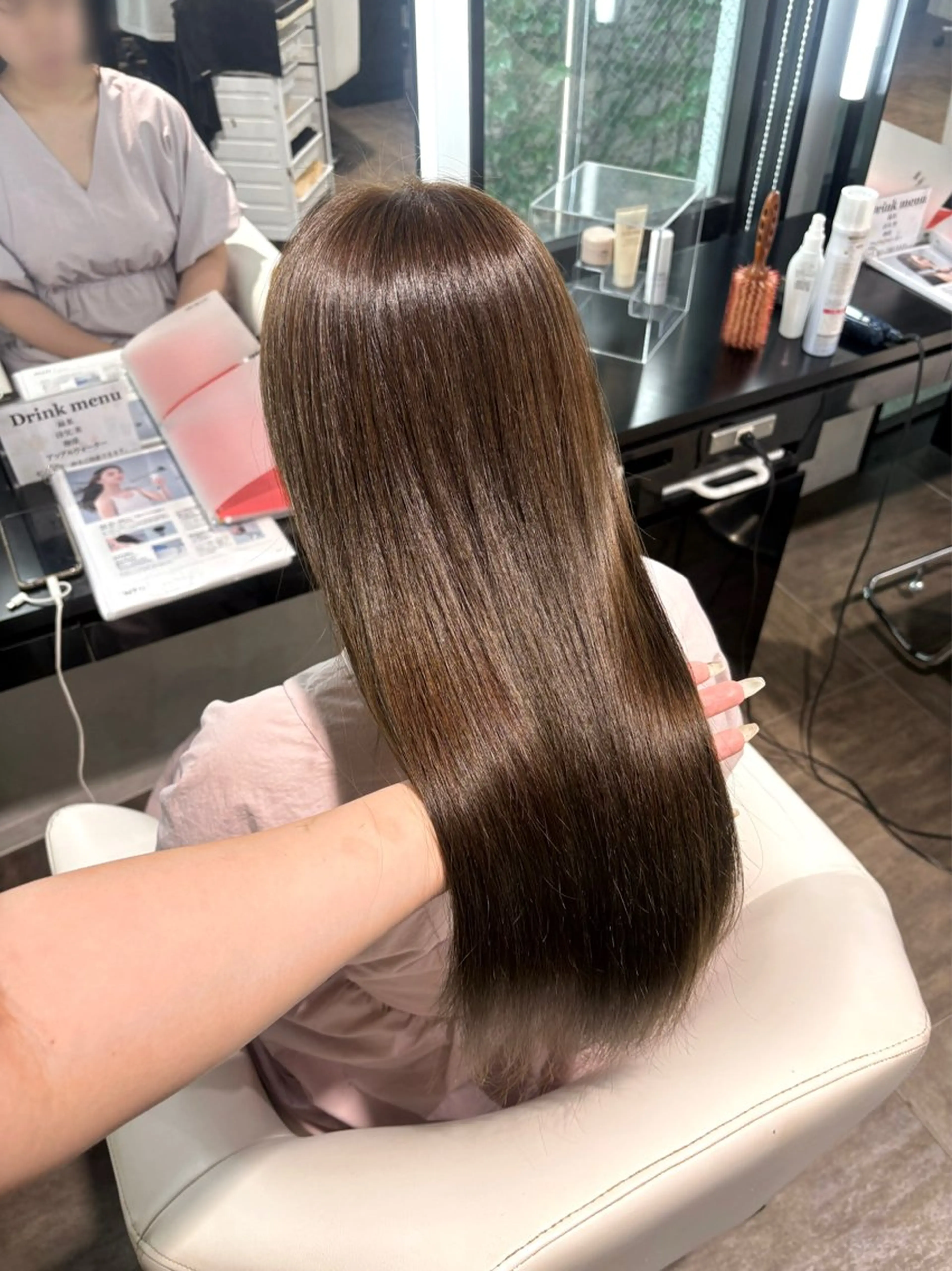 ロング カラー ベージュカラー ブリーチ ダブルカラー ブリーチなしカラー オリーブベージュ ヘアカラー トリートメント 🖤大人可愛い⌇ 𝐑 𝐈 𝐎🖤のヘアスタイル